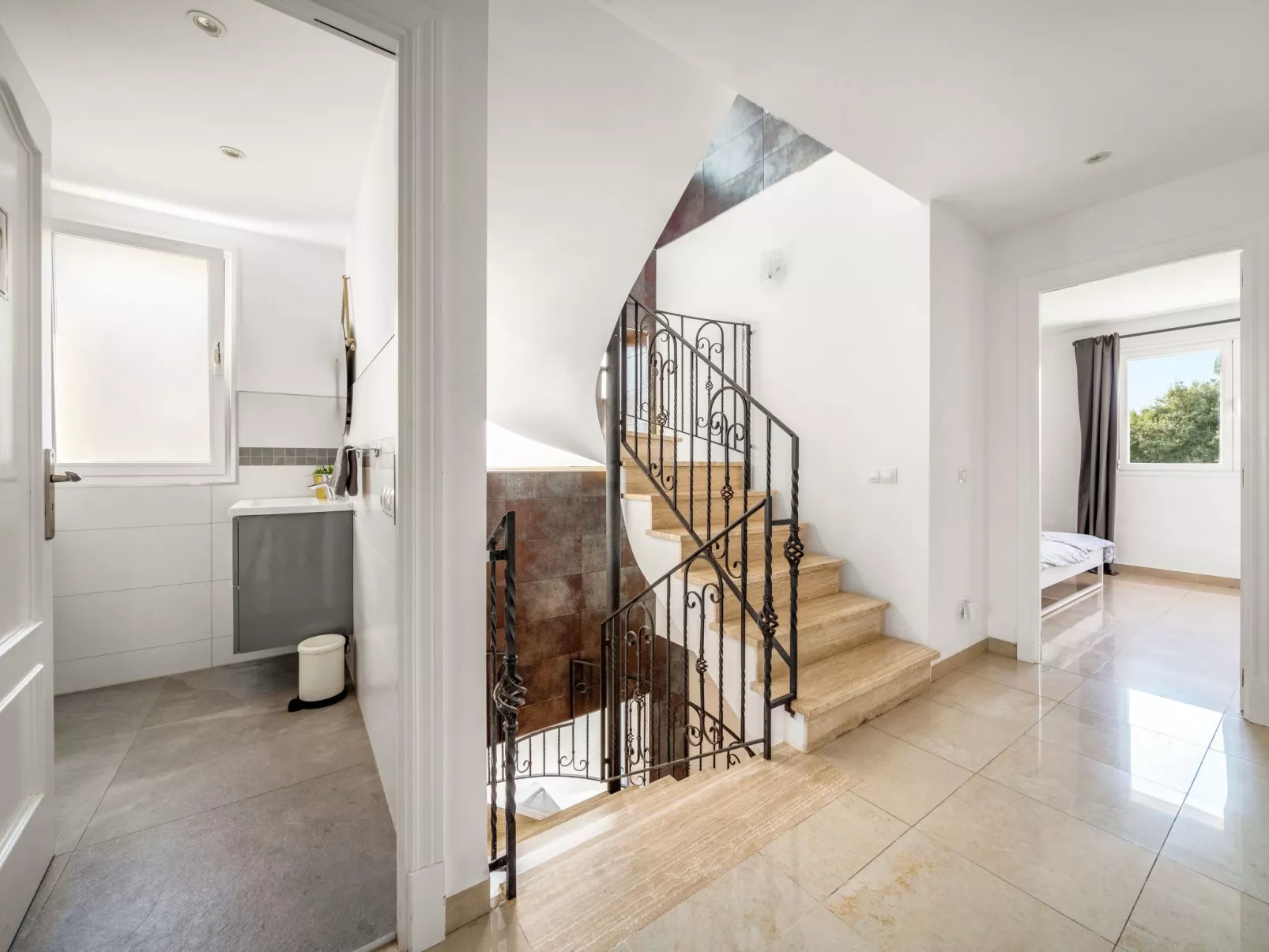 Villa SOL FELOSTAL, 130m zum Strand, nahe Airport und Palma Zentrum - Image-tags.info