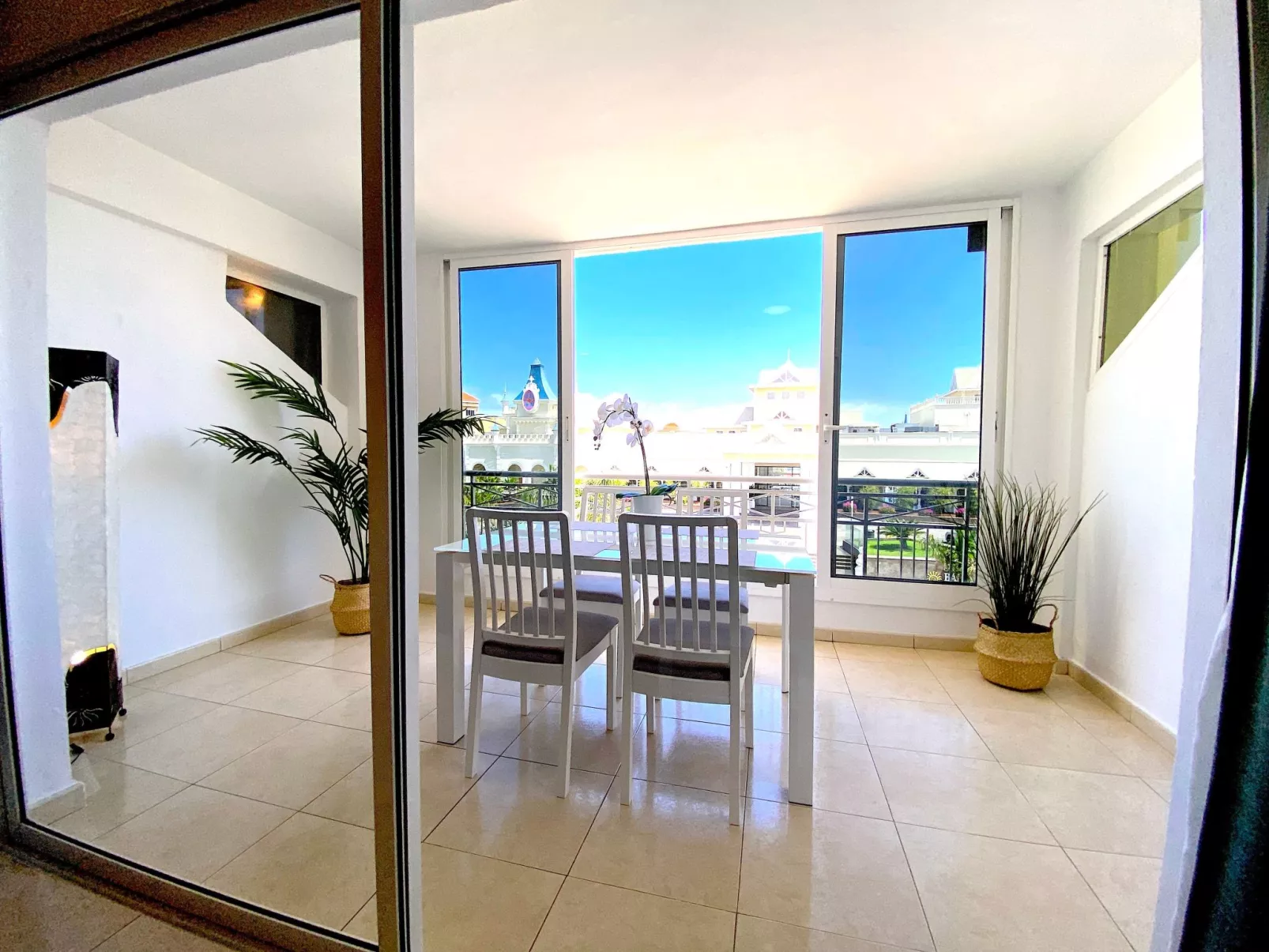 Appartement in Oasis Del Sur mit Beheiztem gemeinsamem Pool - Image-tags.info