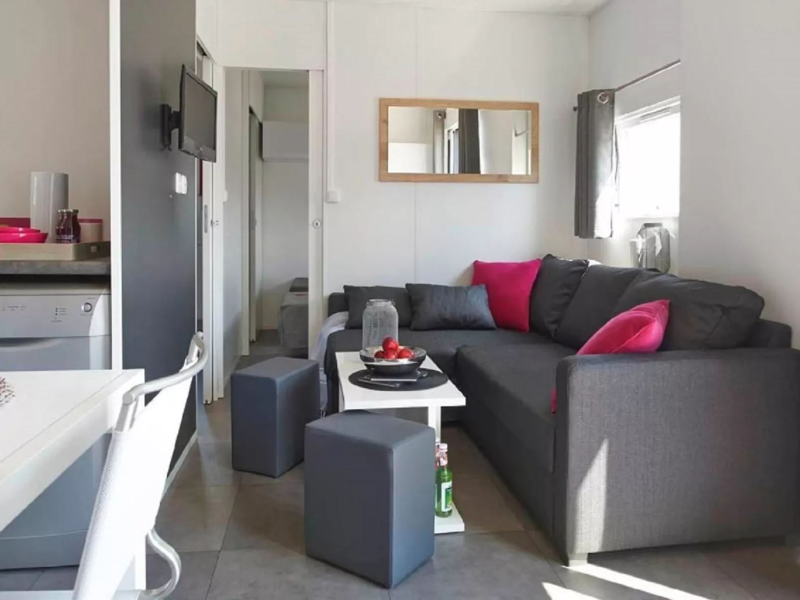 In Wackersdorf mit Whirlpool, Terrasse und Grill - Image-tags.info