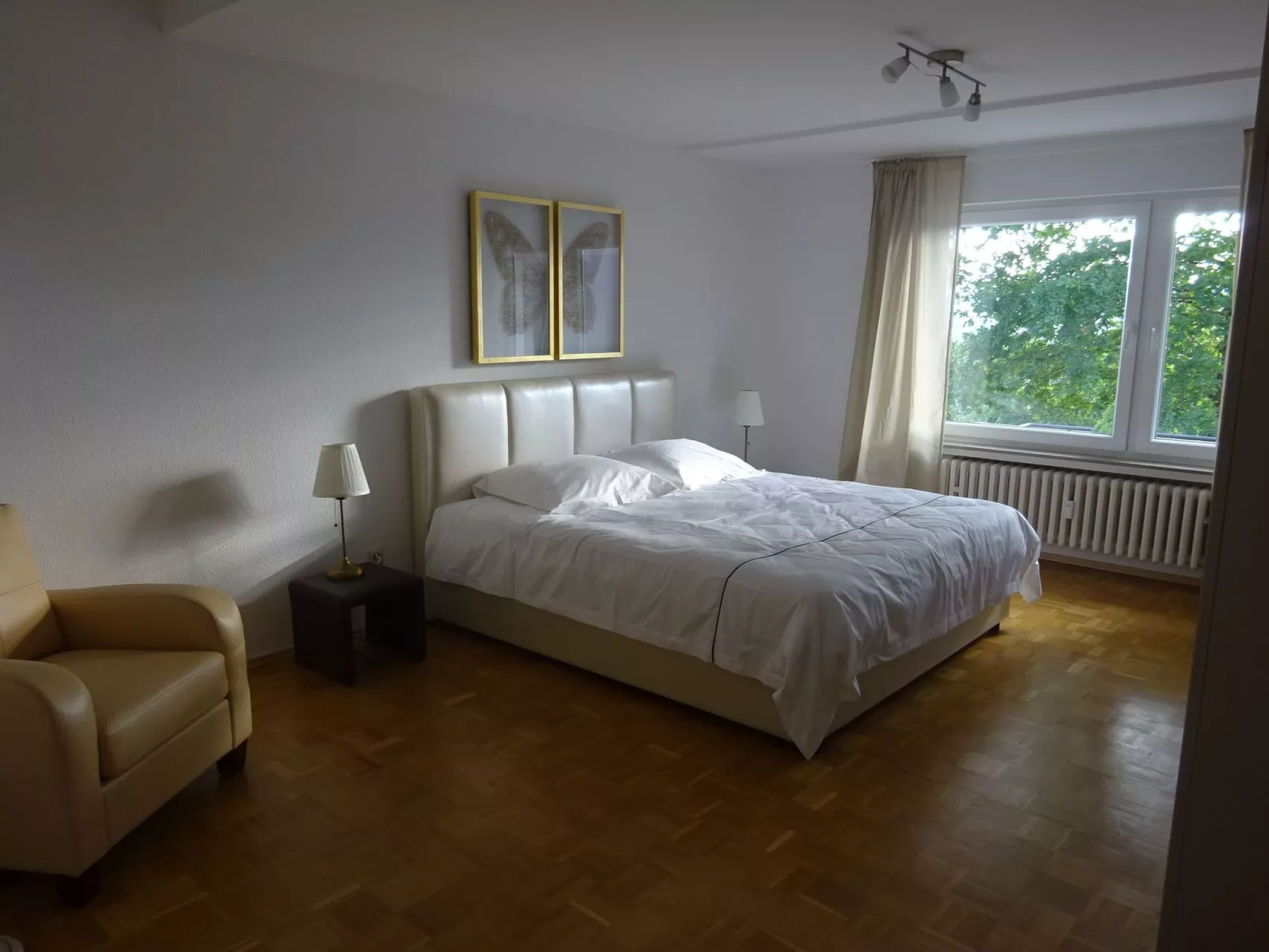Großzügige Wohnung mit Terrasse und Rheintalblick - Image-tags.info