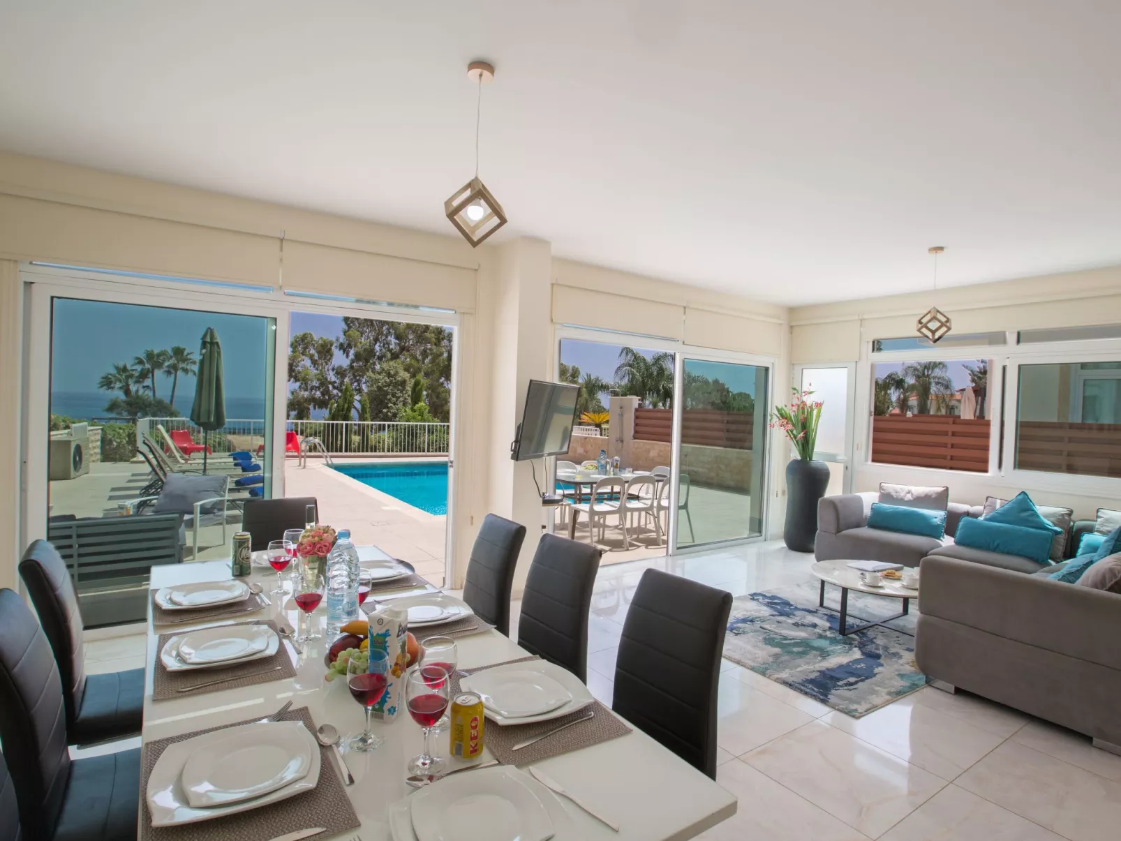 Schöne Villa direkt am Meer - Image-tags.info