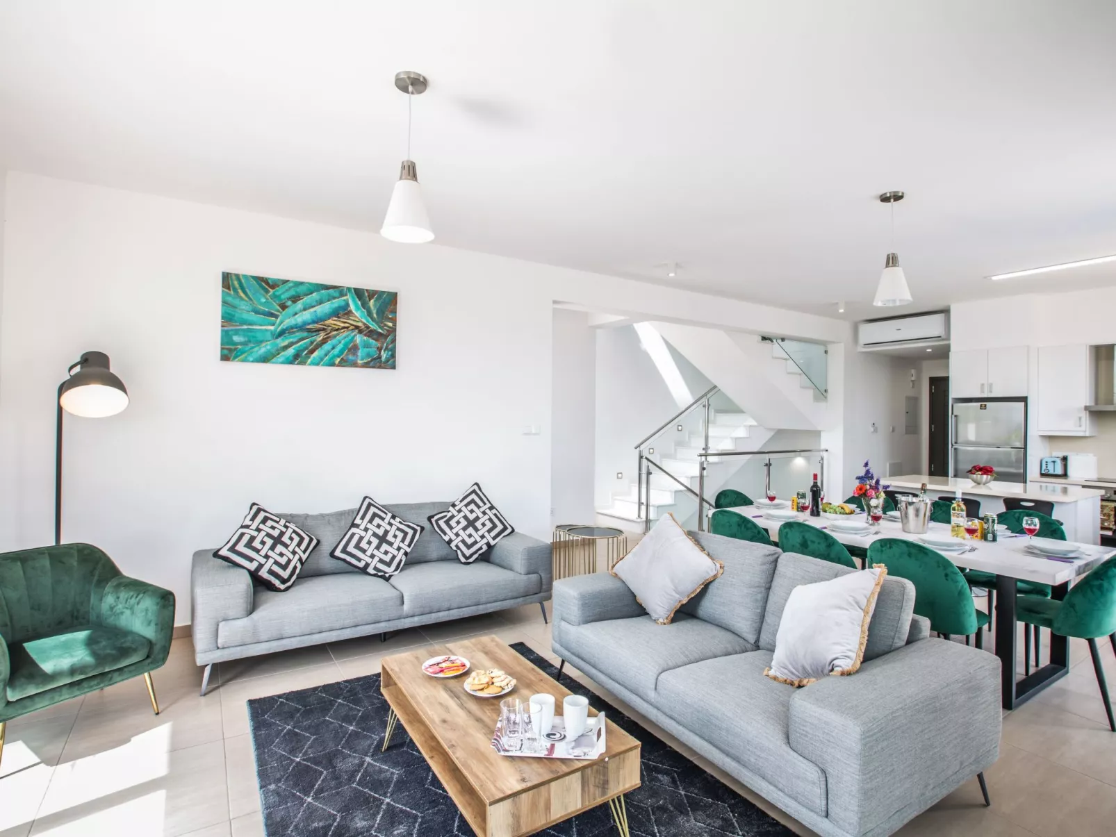 Schöne, topmoderne Ferienvilla auf Zypern - Image-tags.info