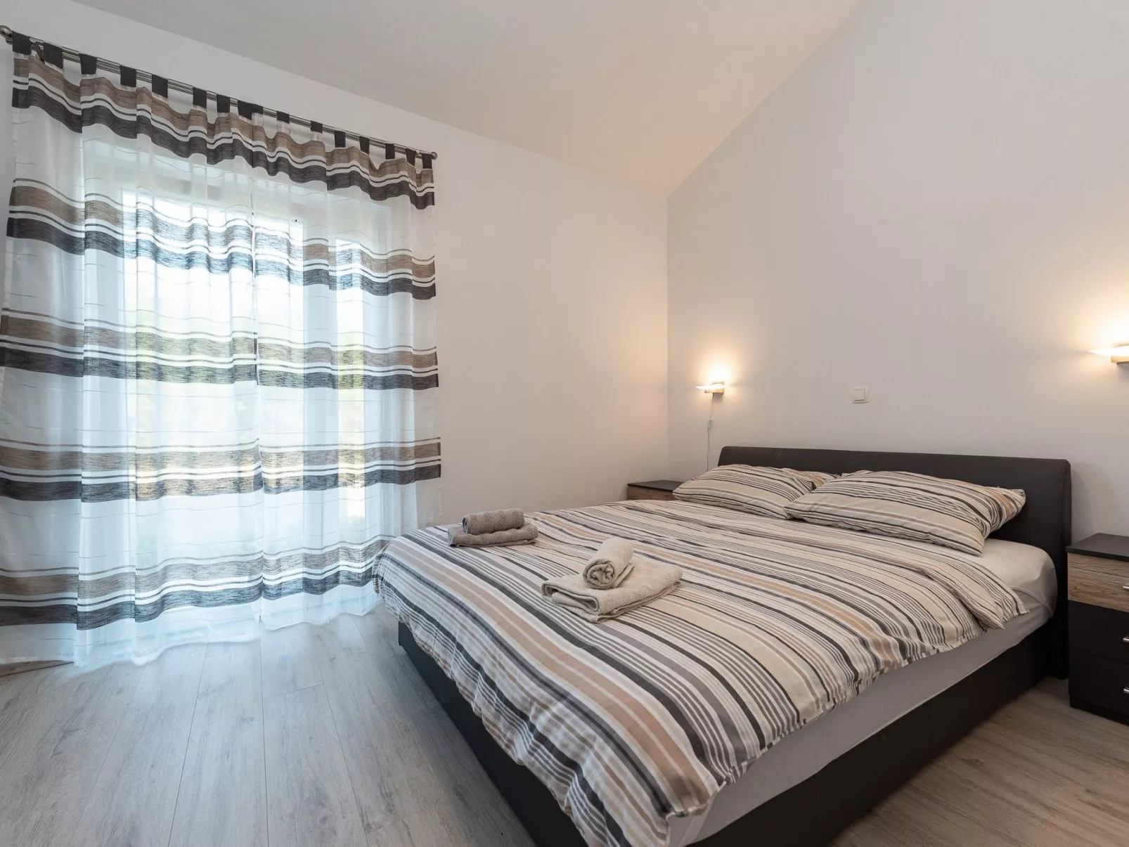 Apartment Buskulic Anamarija 3 - Image-tags.info