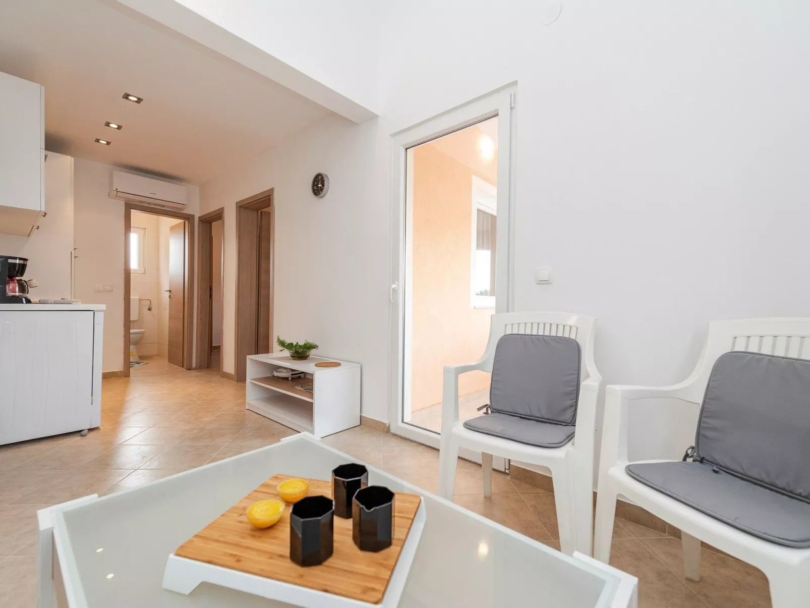 Apartment Simic 1 - Image-tags.info