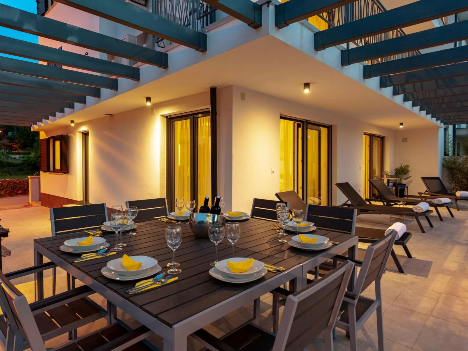 In Malinska mit großem Pool - Image-tags.info