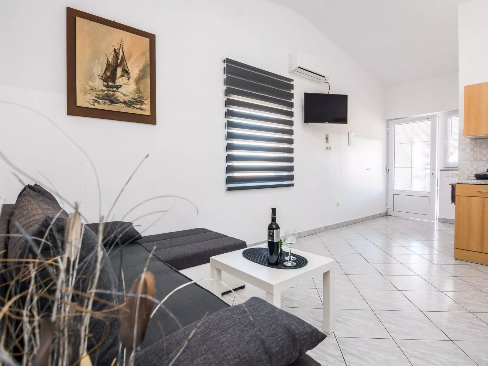 Apartment Skundric 6 - Image-tags.info