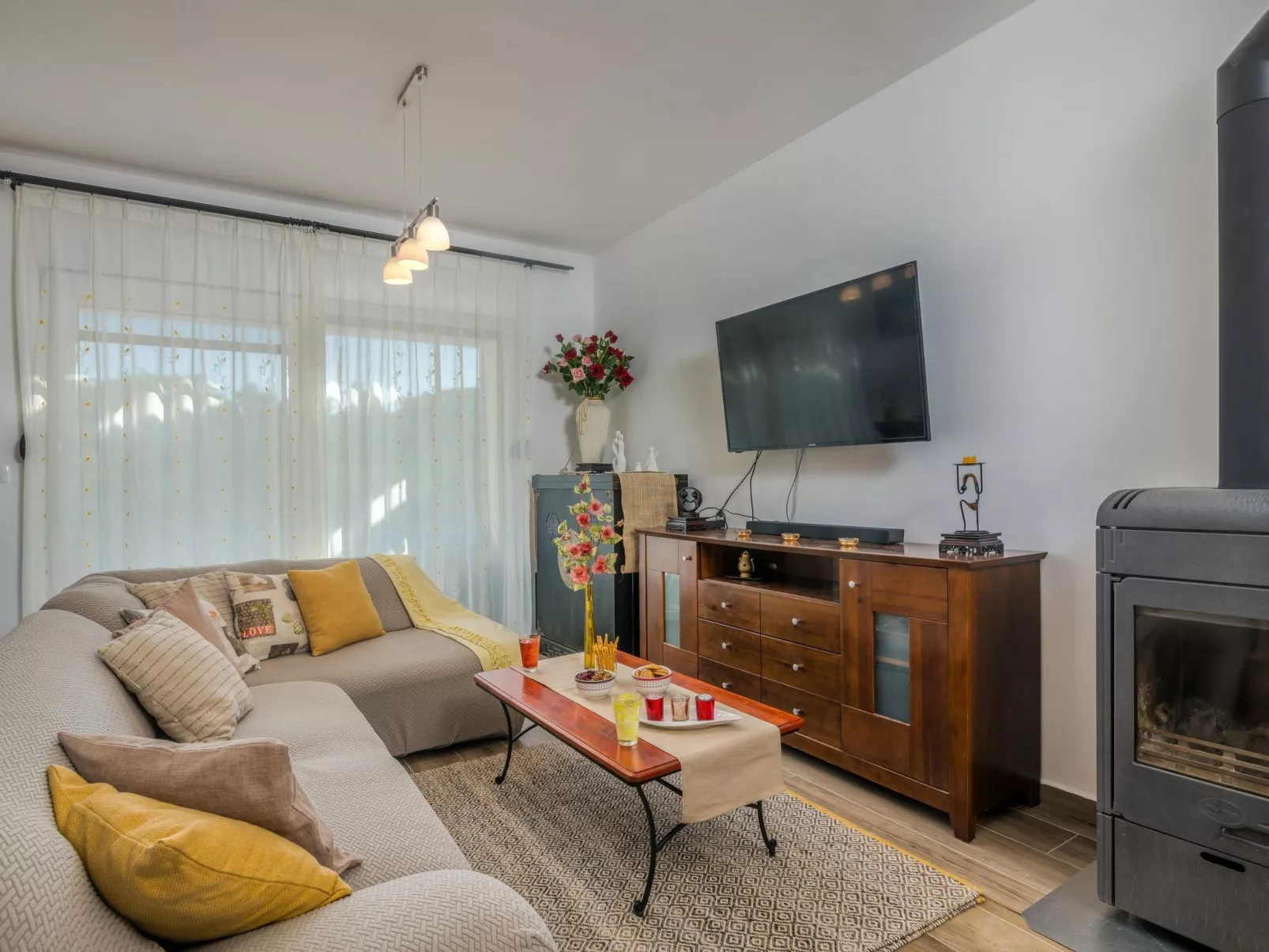 Villa Josie - Image-tags.info