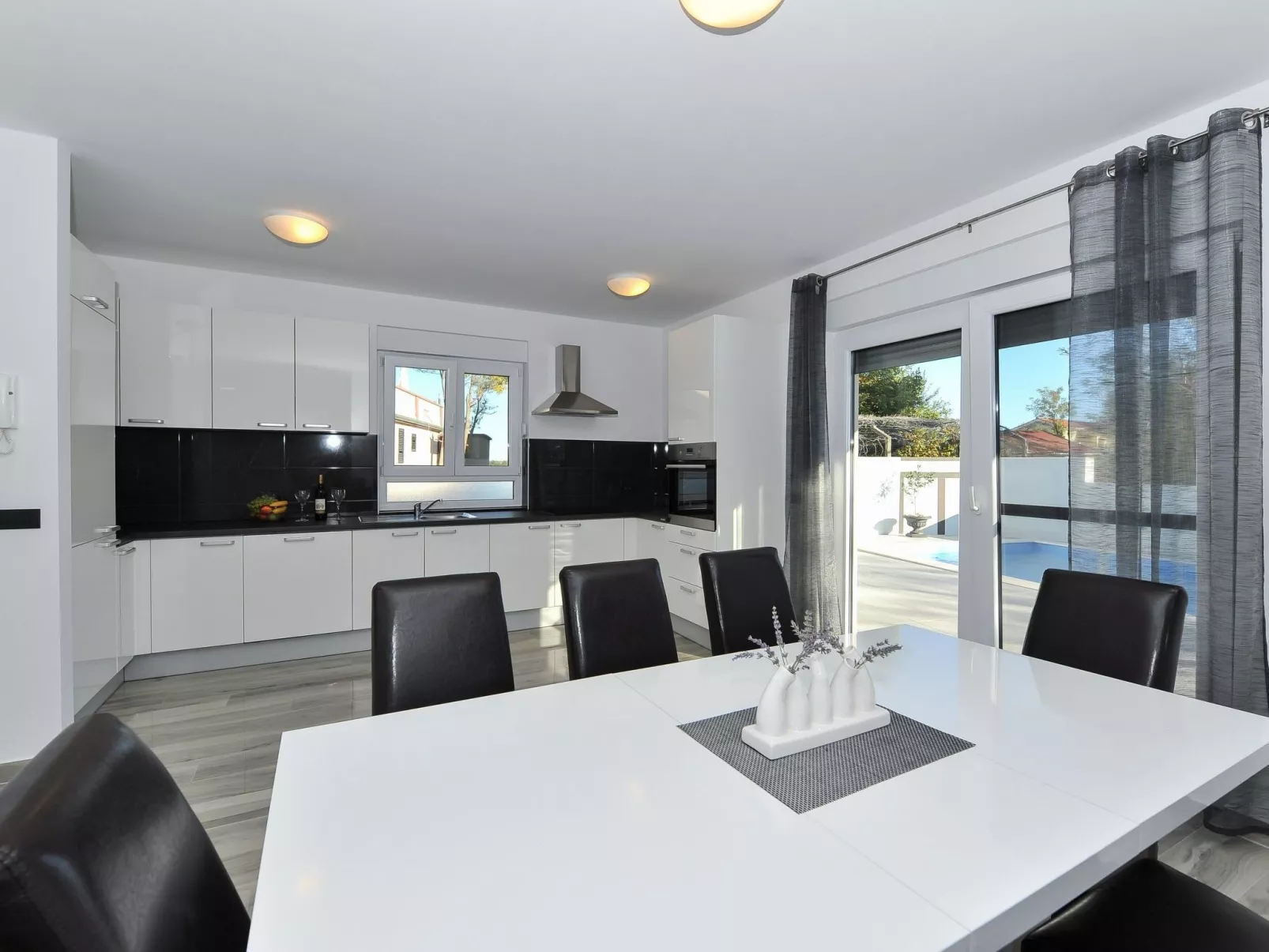 Villa Ledinko - Image-tags.info