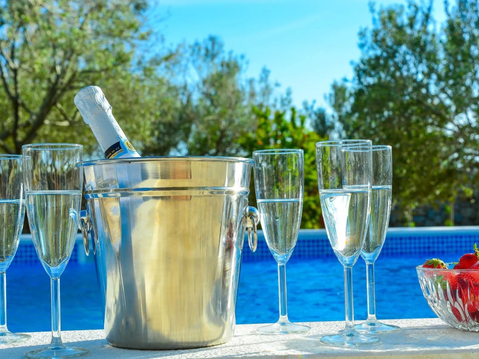 Mediterrane Villa, Pool, Panoramablick aufs Meer - Image-tags.info