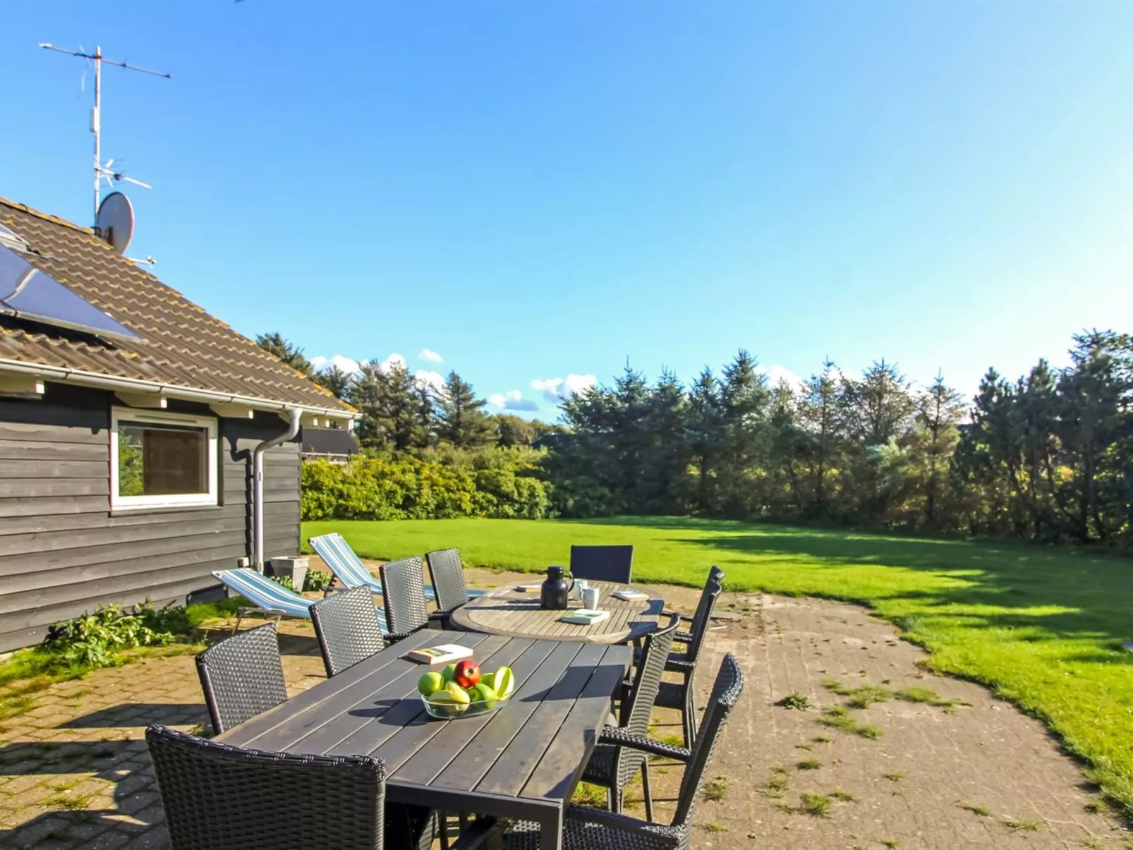 "Tonje" - 600m from the sea-Buiten