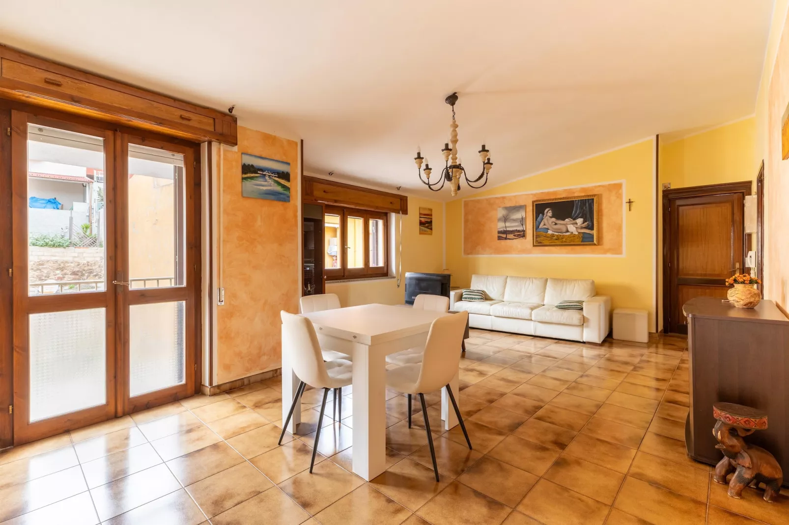 QUADRILOCALE CASTELSARDO CENTRO-Eetkamer