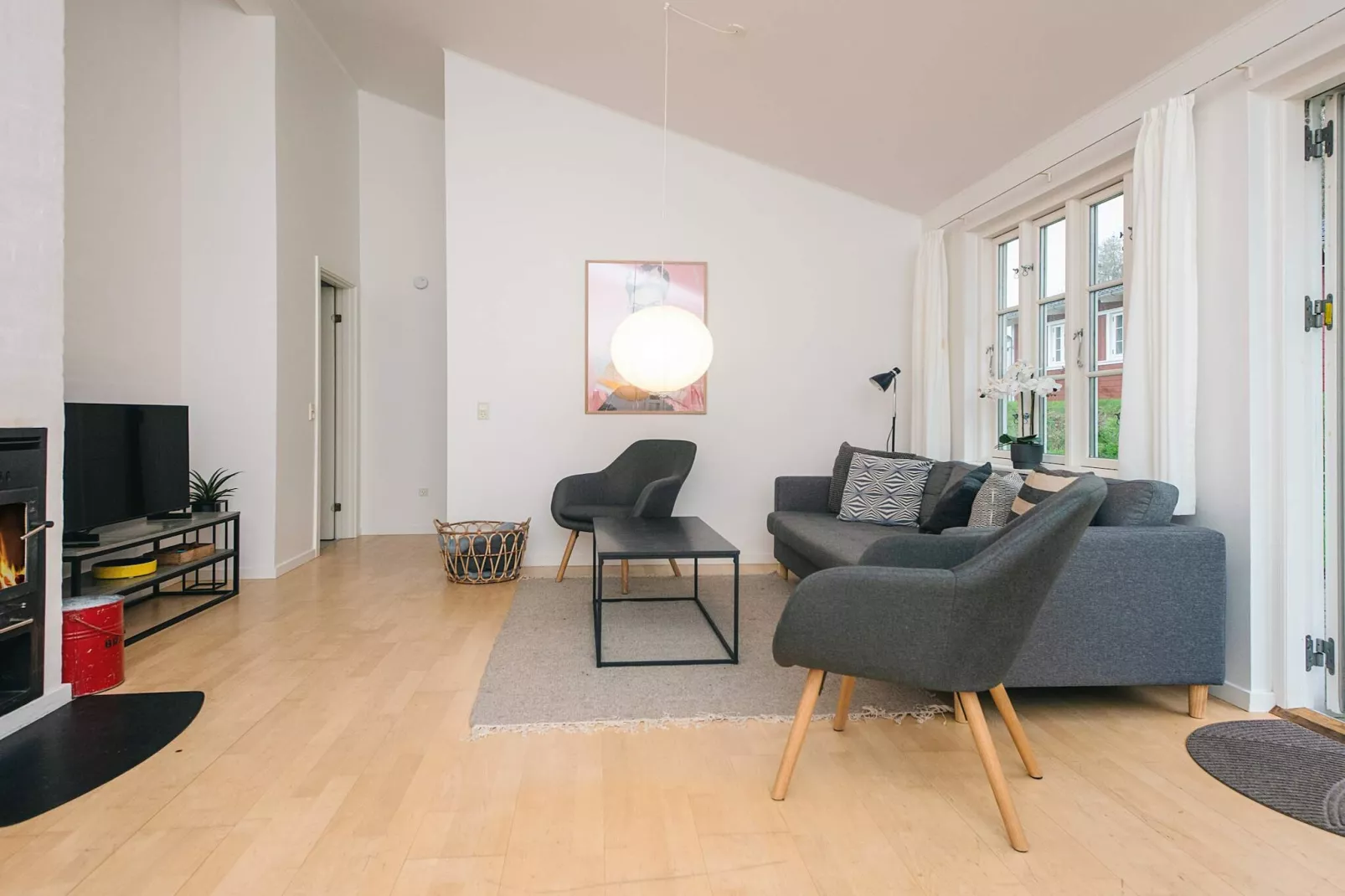 LØJT FERIECENTER-Binnen