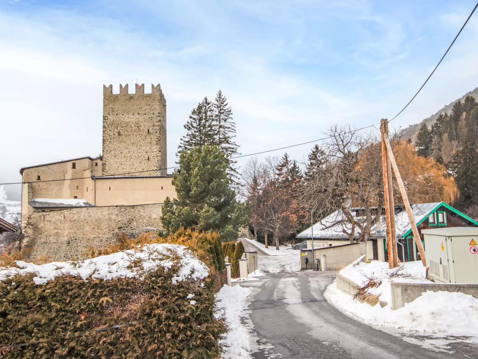 Burg Biedenegg, Potzner - Buiten