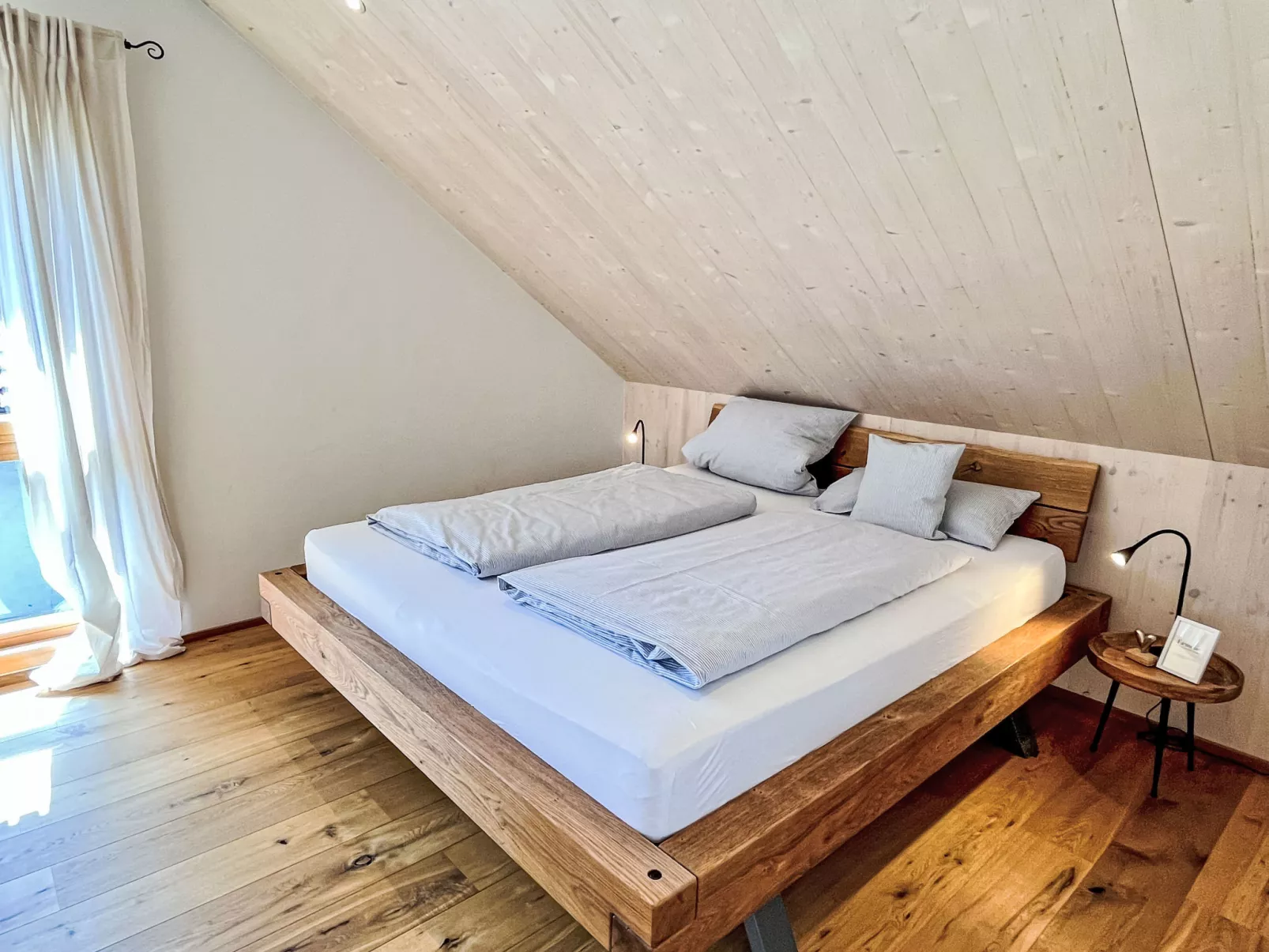 Kinast (HFT202) - Binnen