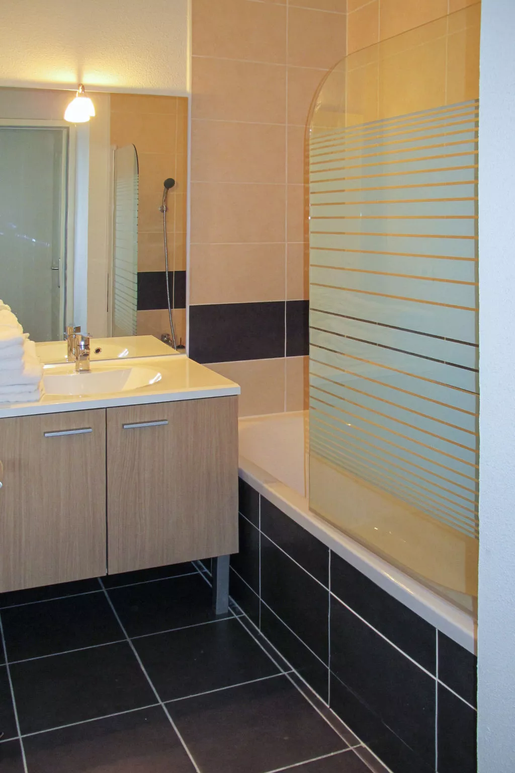 Les Rives du Lac-Binnen