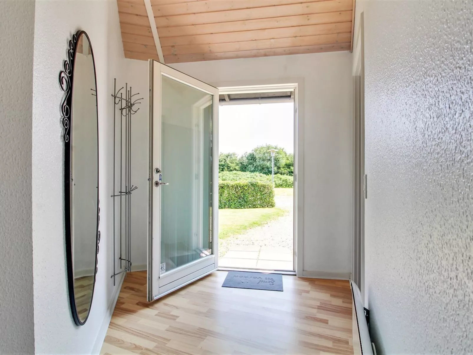 "Jani" - 25km from the sea - Binnen