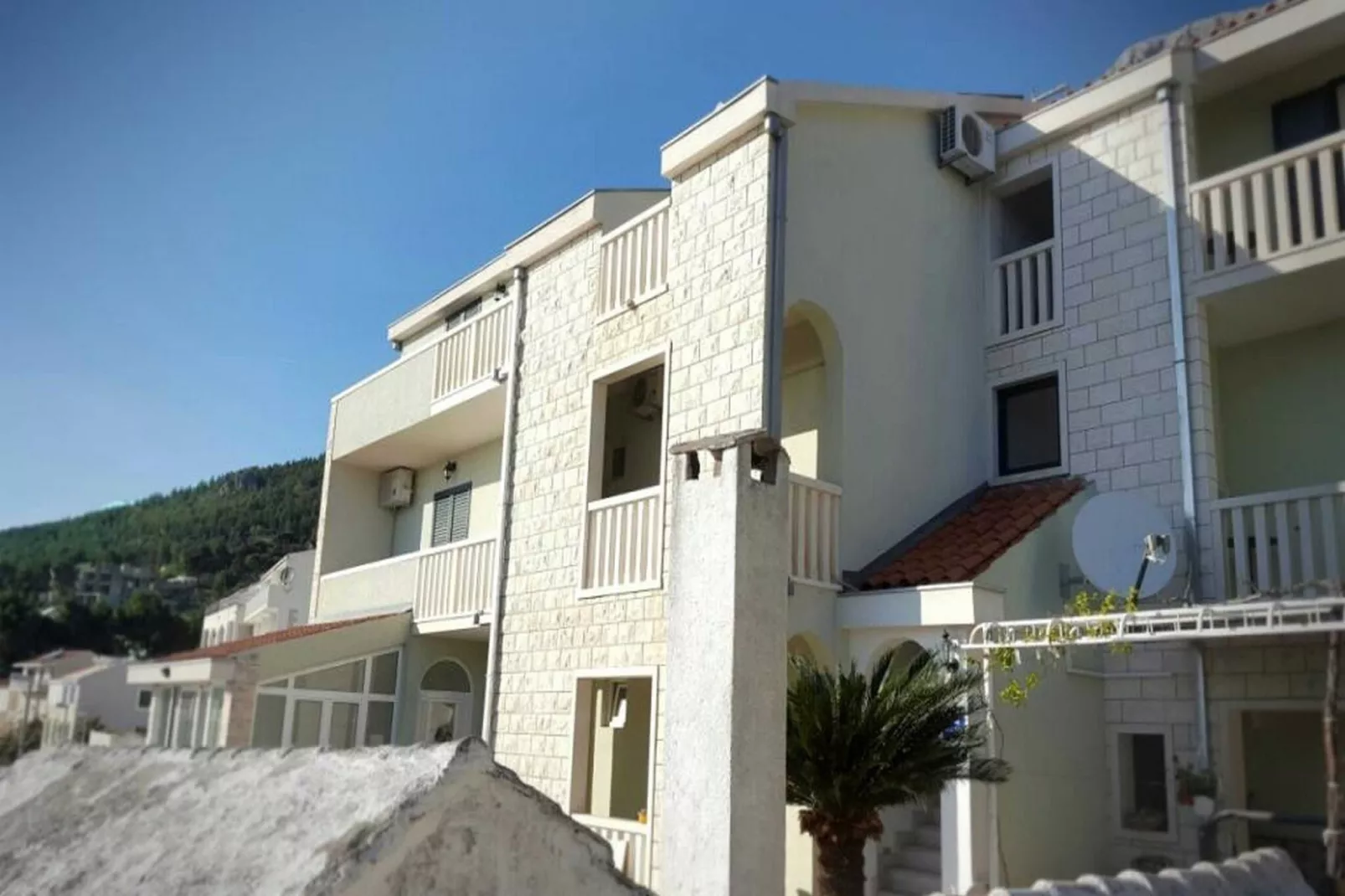 Apartments Villa Angela - Studio Apartment with Balcony and Sea View (Dajana) - Buitenlucht