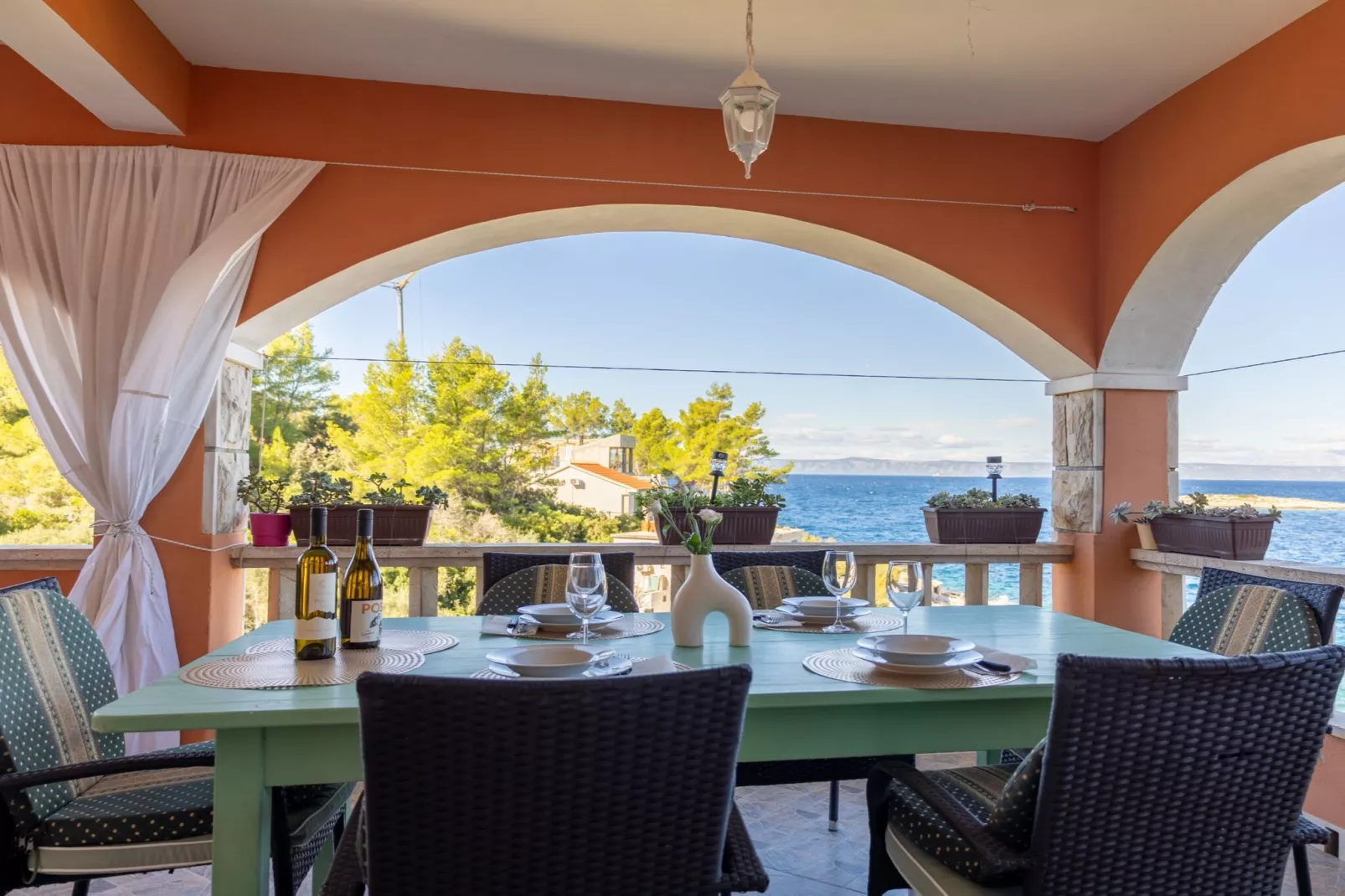 Apartments Sea Line - Two Bedroom Apartment with Terrace and Sea View-Eetkamer