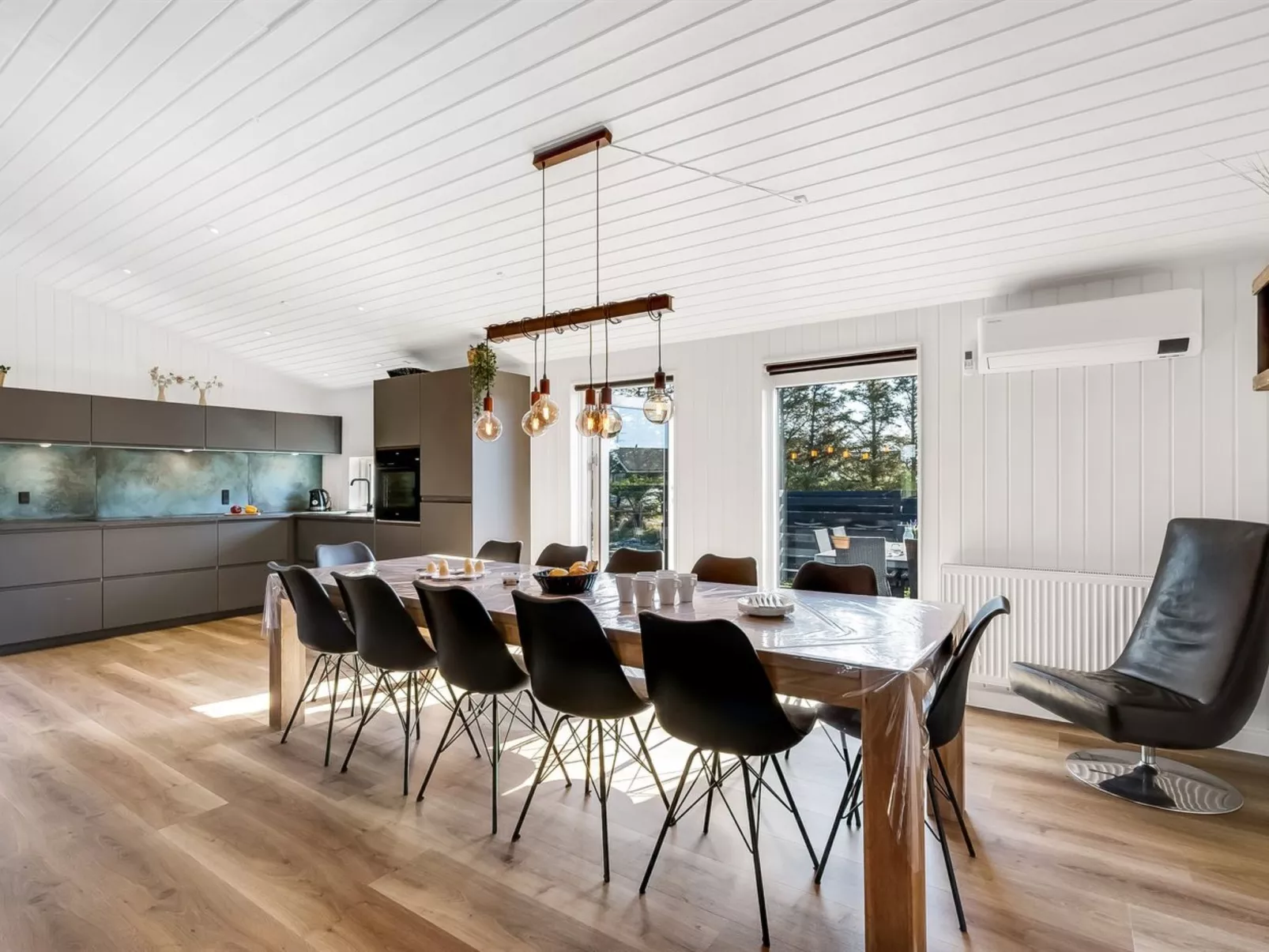 "Agnes" - 900m from the sea - Binnen