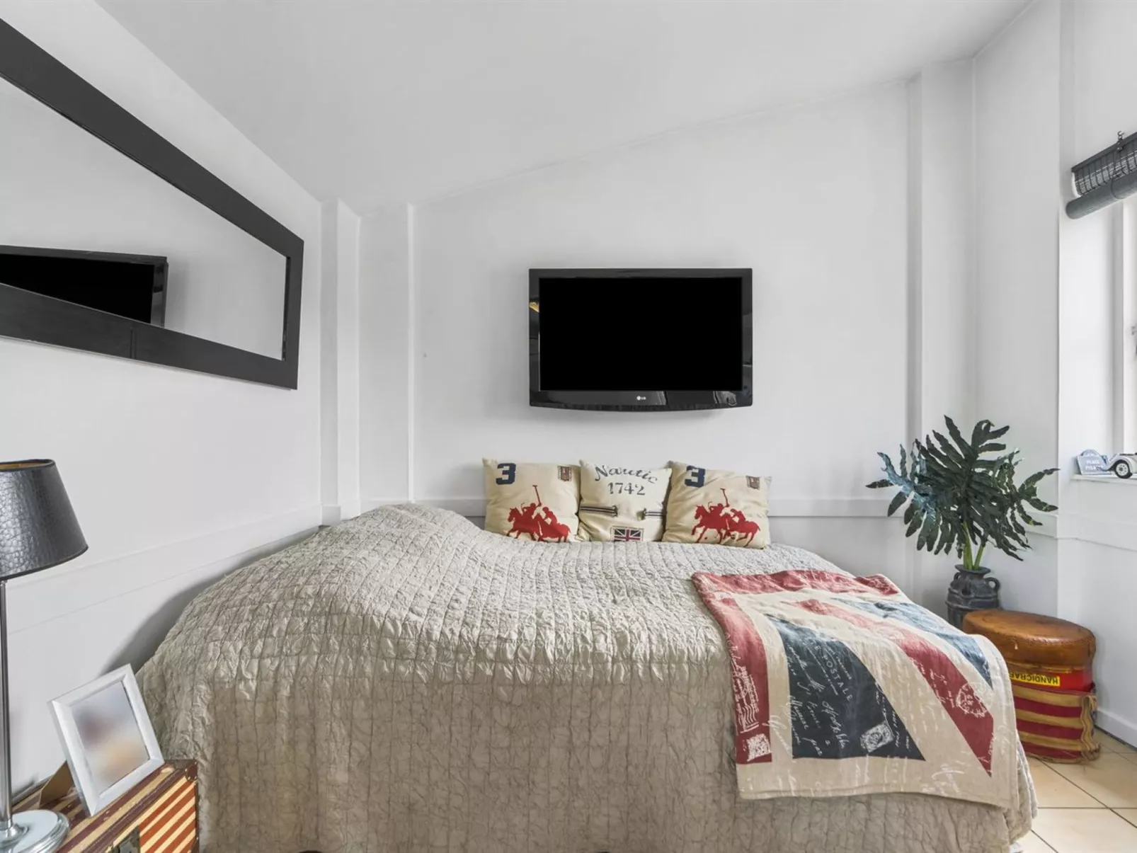 "Mads" - 1.2km from the sea - Binnen