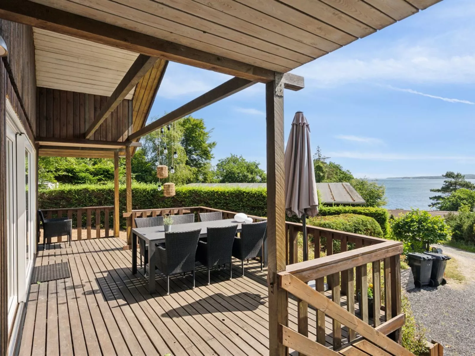 "Sighbiorn" - 150m to the fjord-Buiten