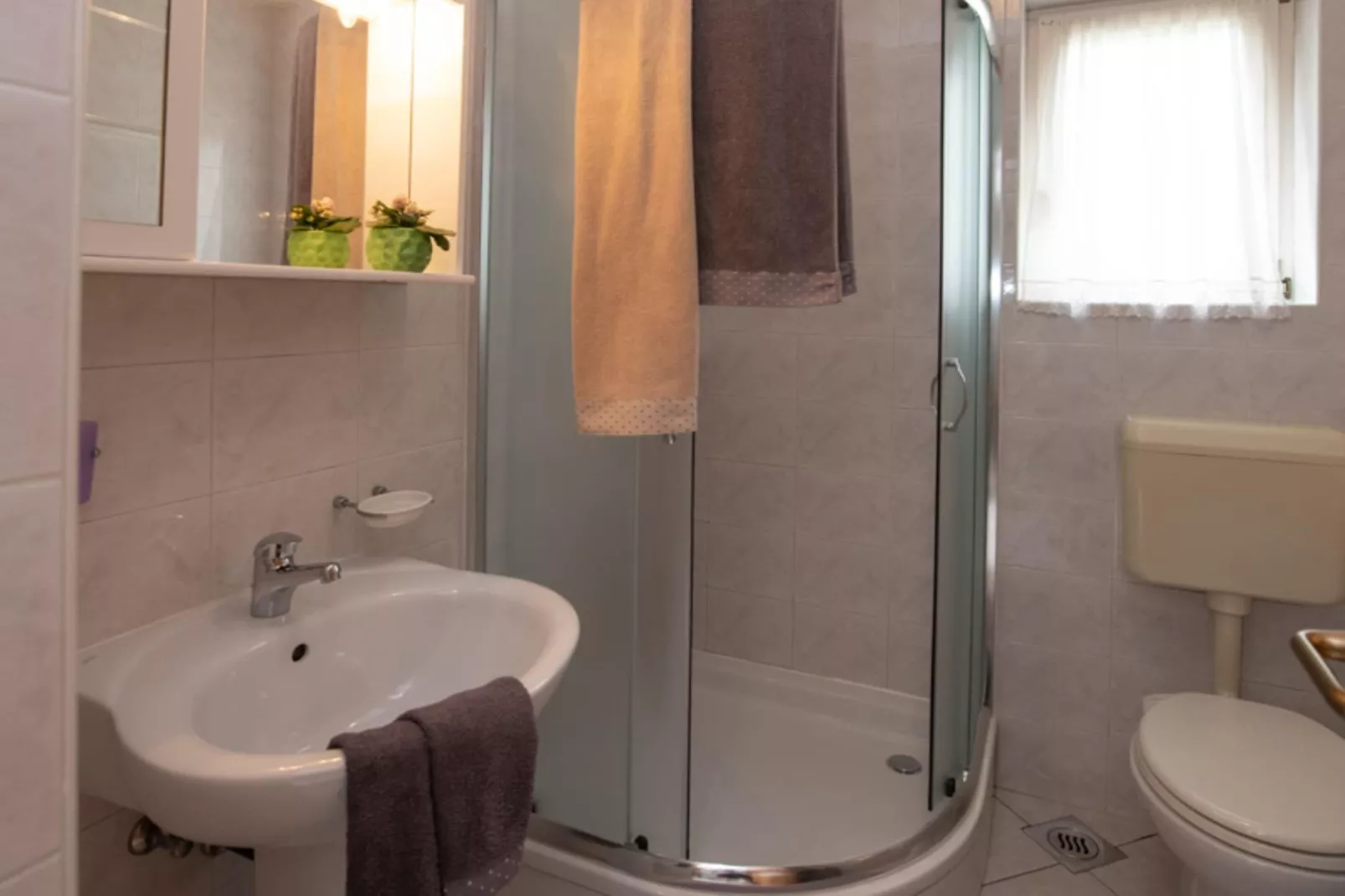 Apartments Mirjana IKA - Studio Apartment With Balcony  (A1) - Badkamer