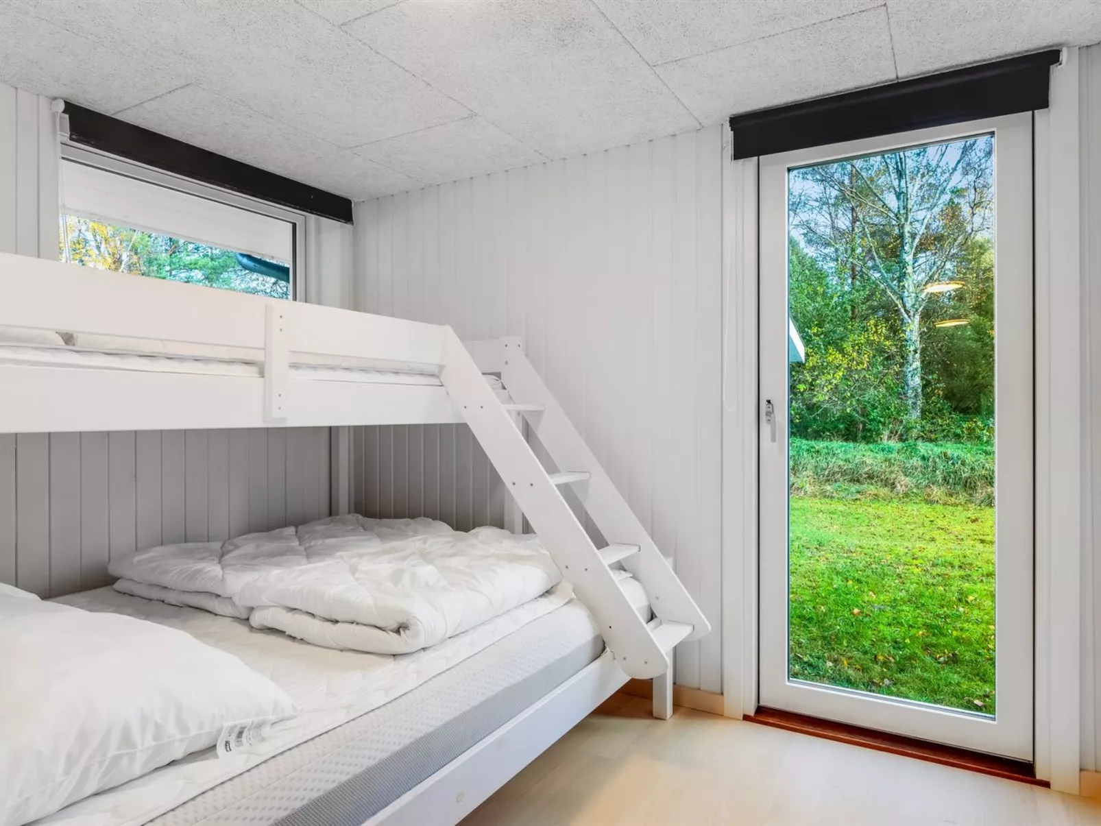 "Alika" - 300m from the sea - Binnen