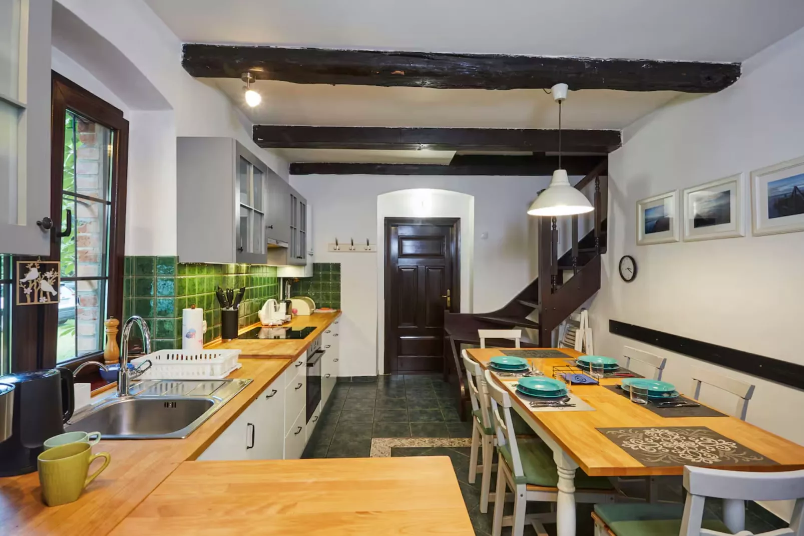 Dom wakacyjny w Sasinie dla max 10 osób - Eetkamer