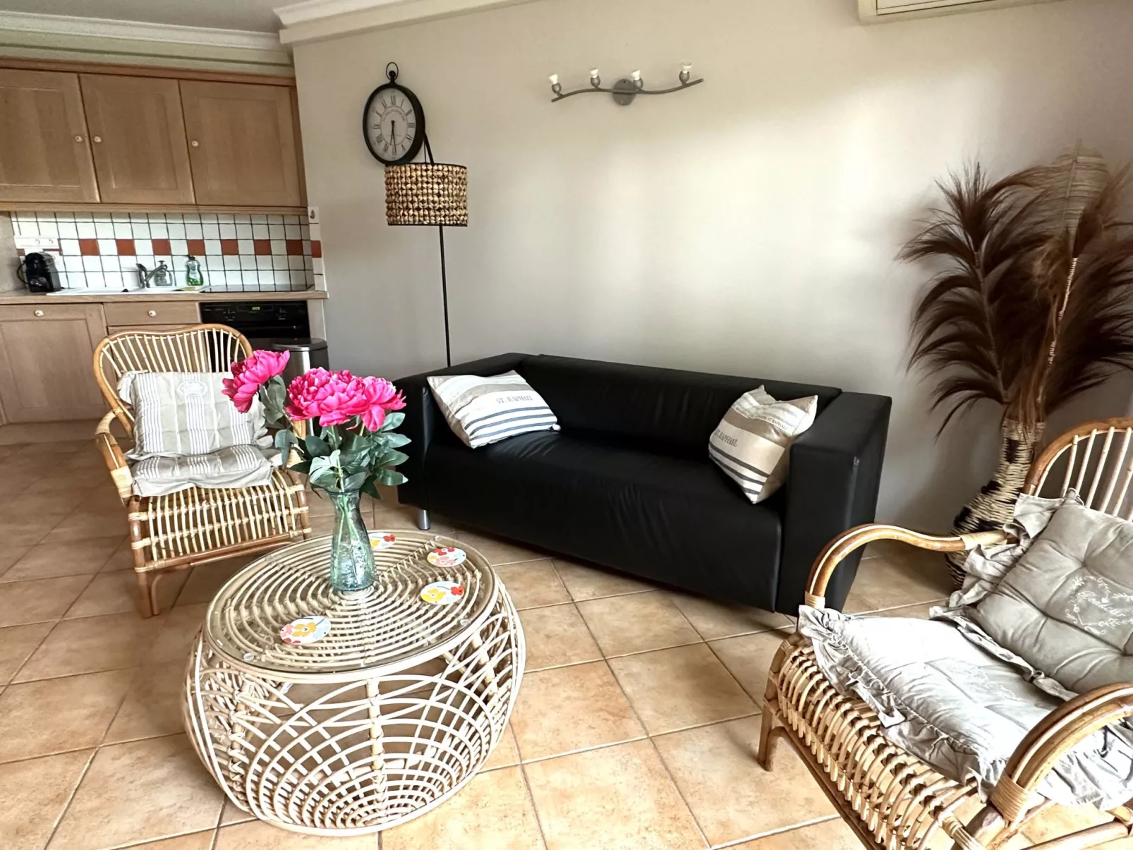 Les Pins Bleus-Binnen