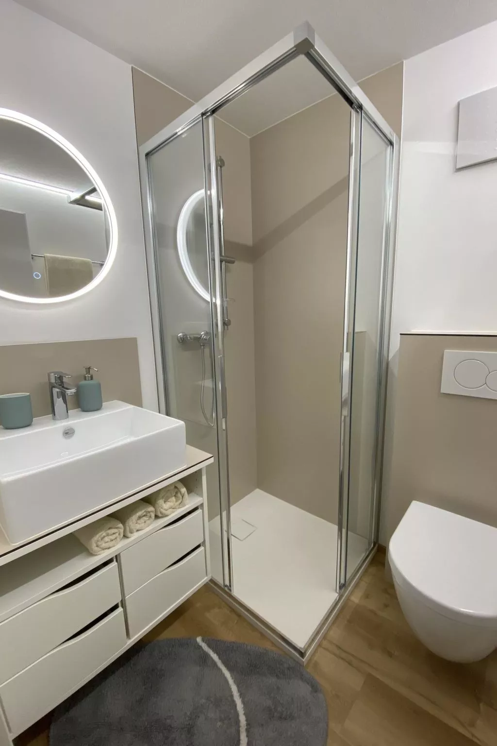 Haus Saturn - Binnen