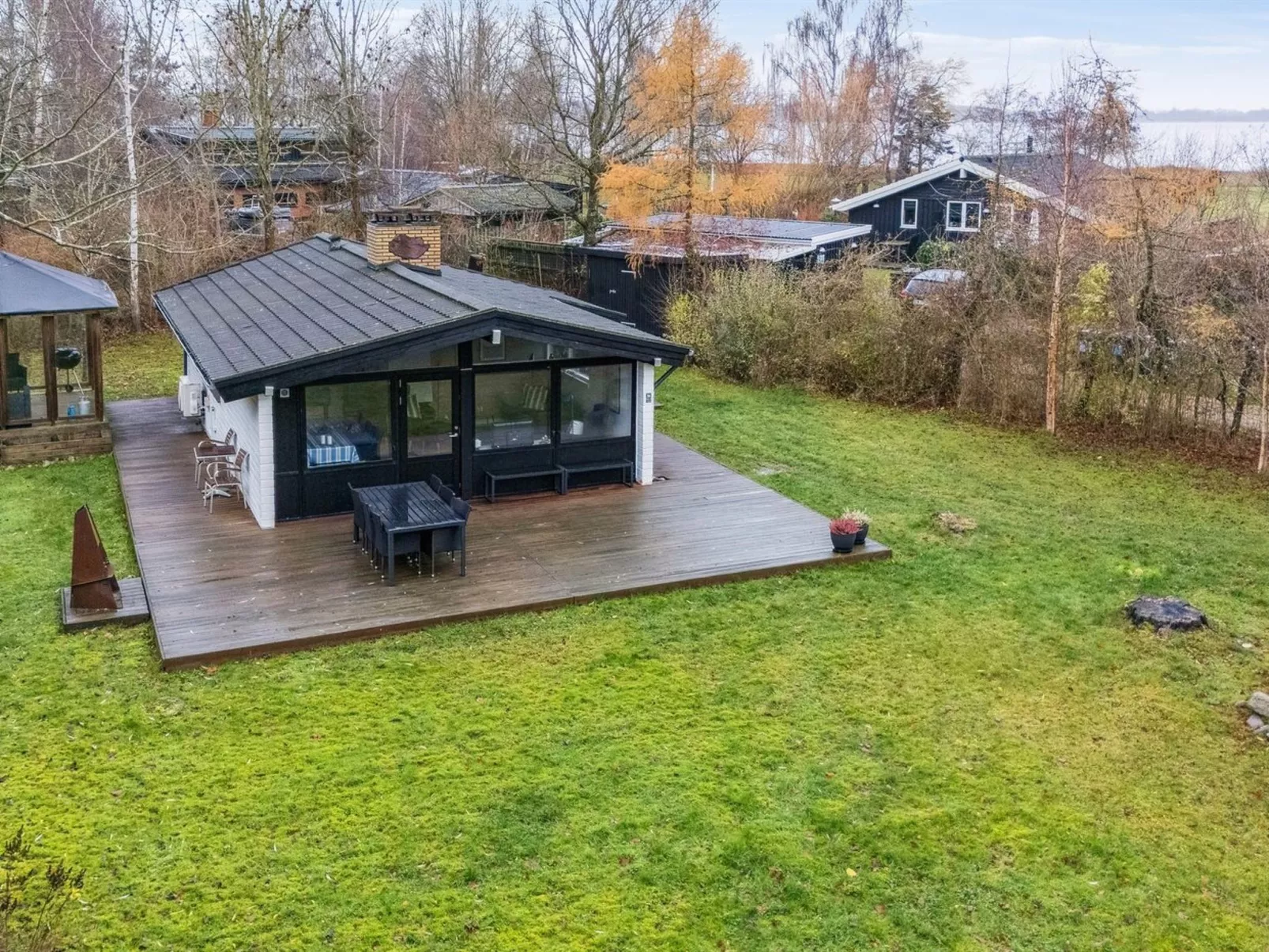 "Ordan" - 140m to the fjord-Buiten