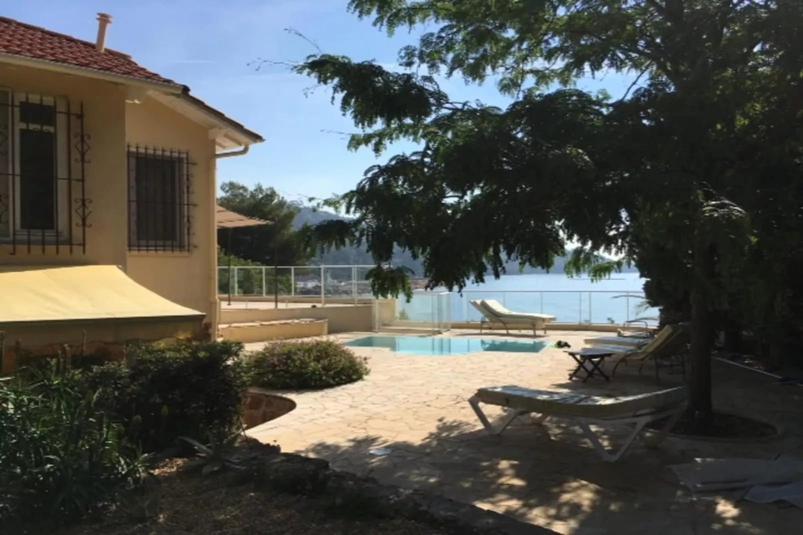 Villa plage privée vue sur la mer-Zwembad