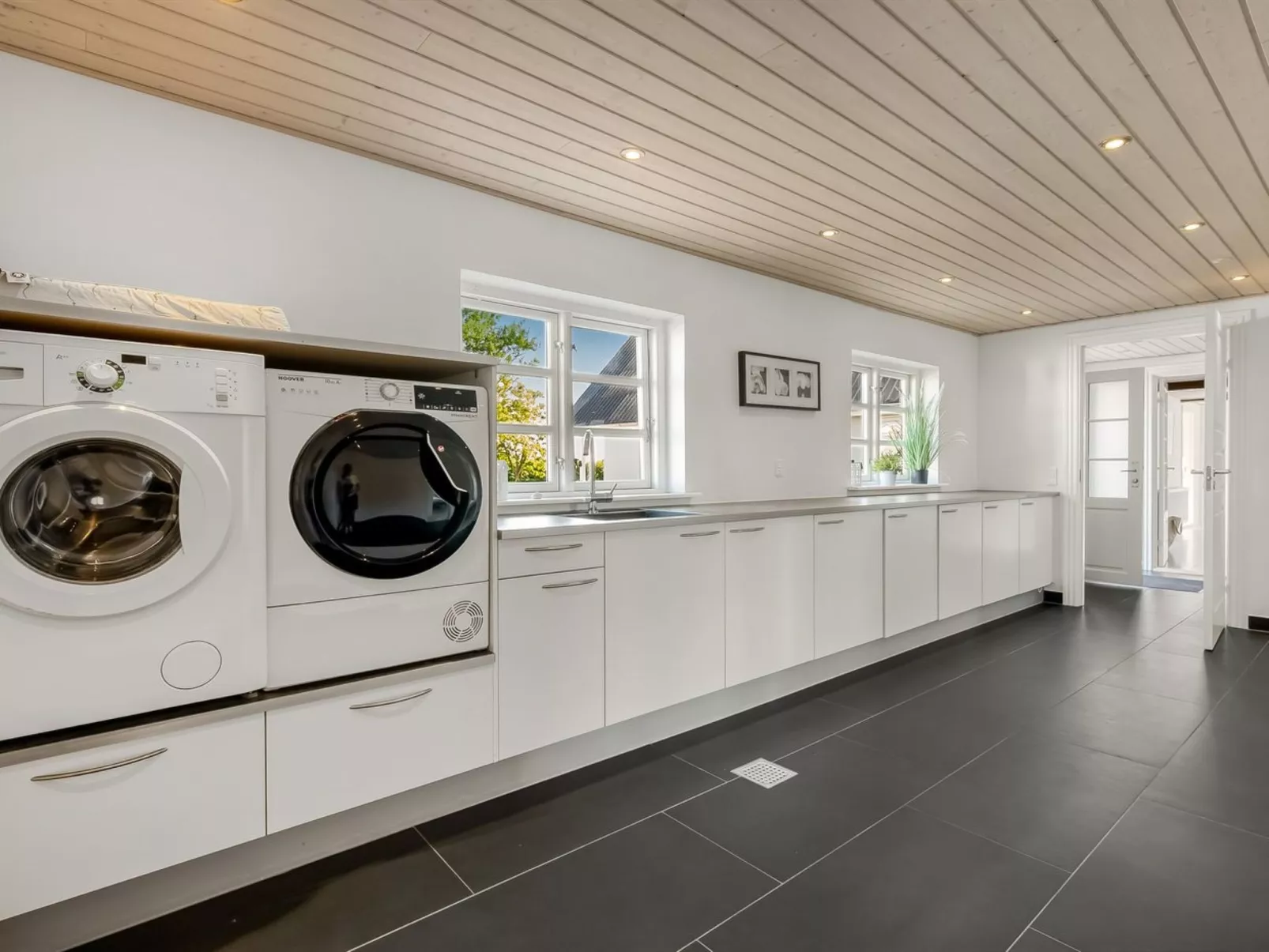 "Pauna" - 2.5km from the sea - Binnen