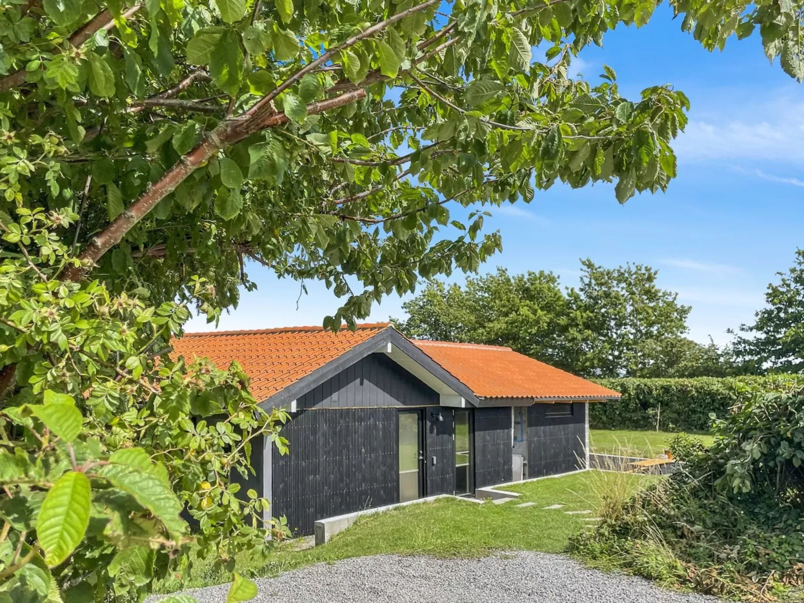 "Karlotta" - 500m from the sea - Buiten