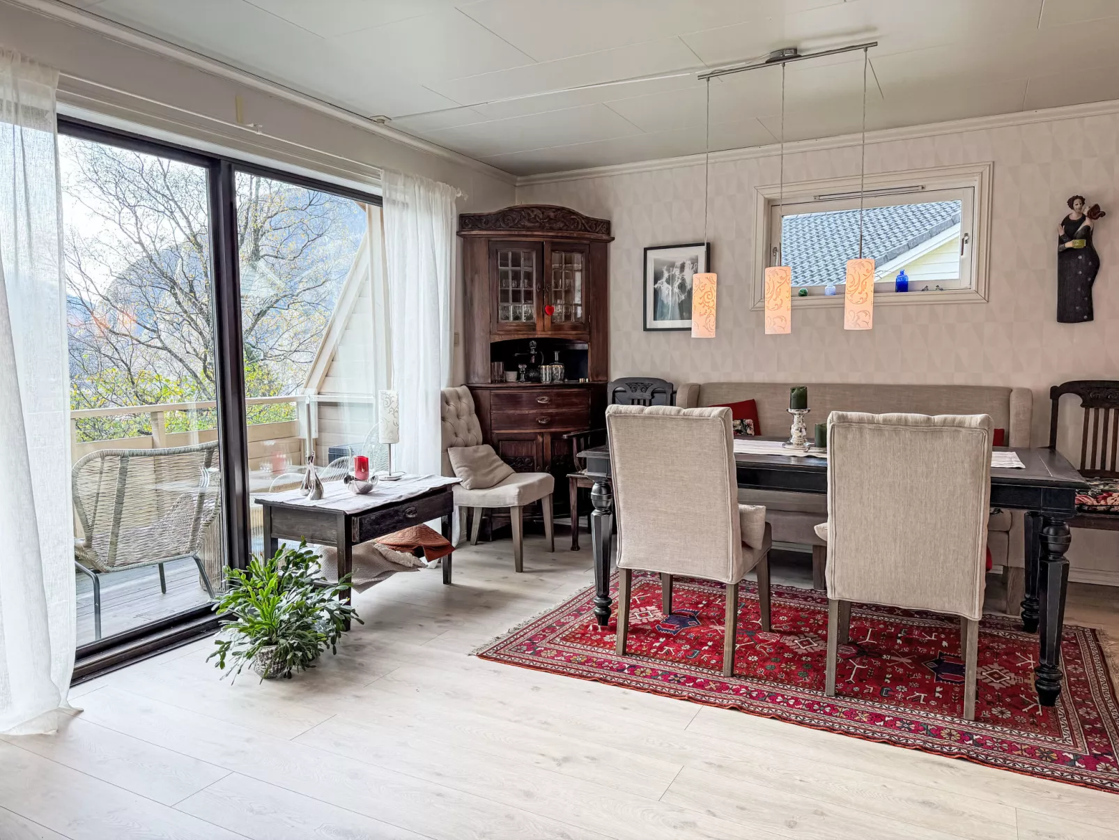 Høyanger Panorama - Binnen