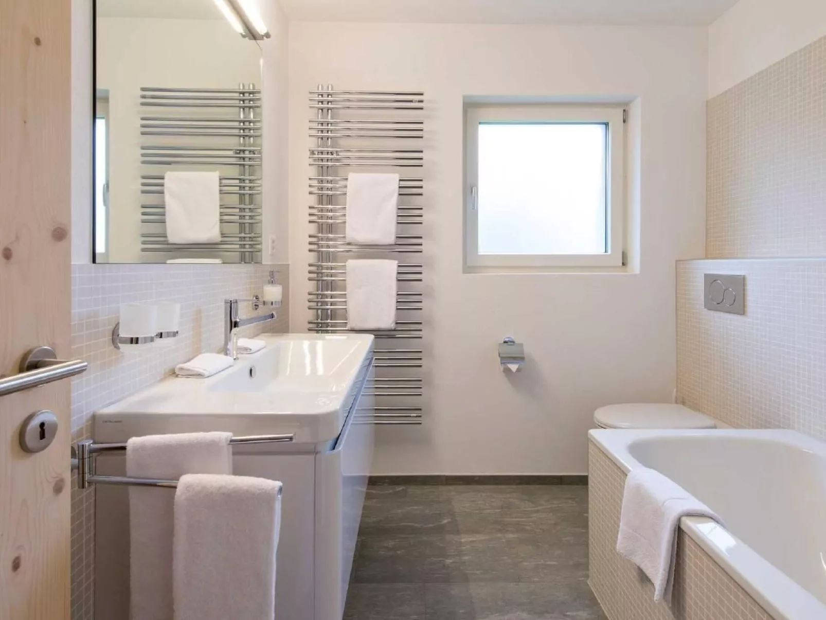 Chesa Flur Sulagl 2 - Image-tags.info