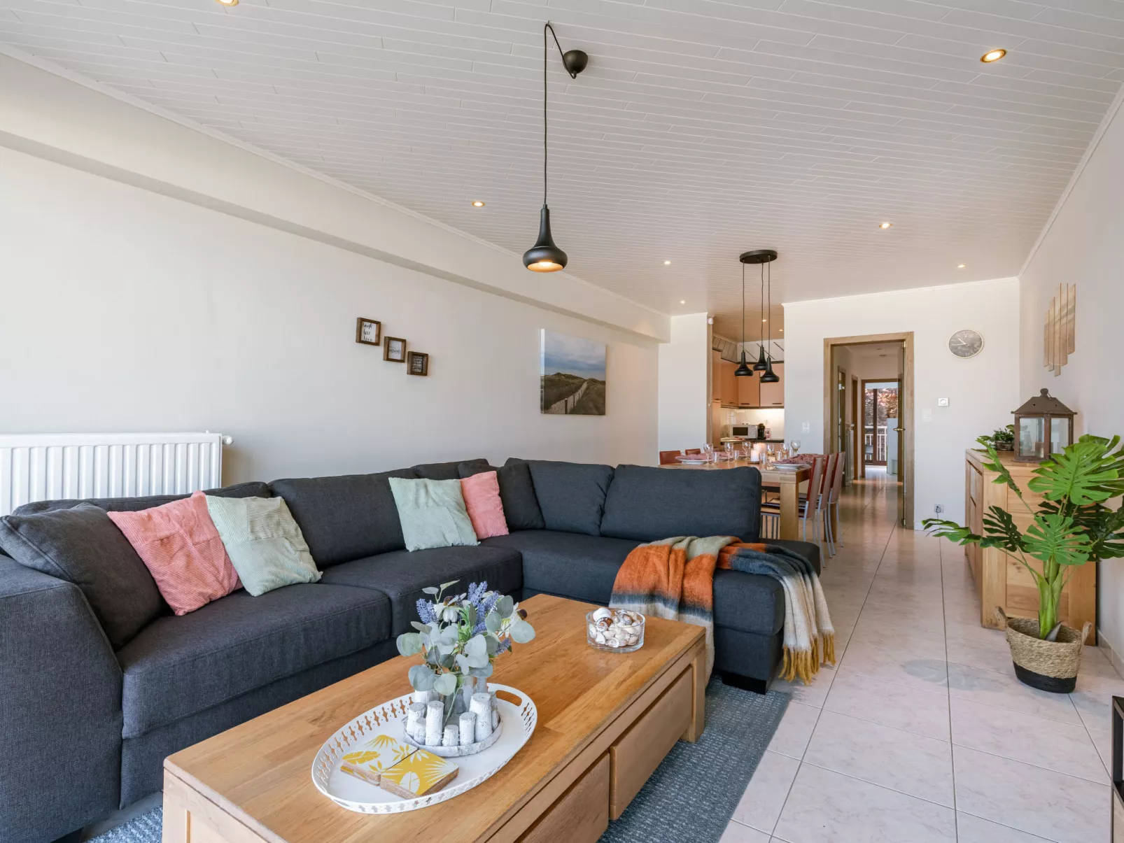 Trondjhem with seaview - Binnen