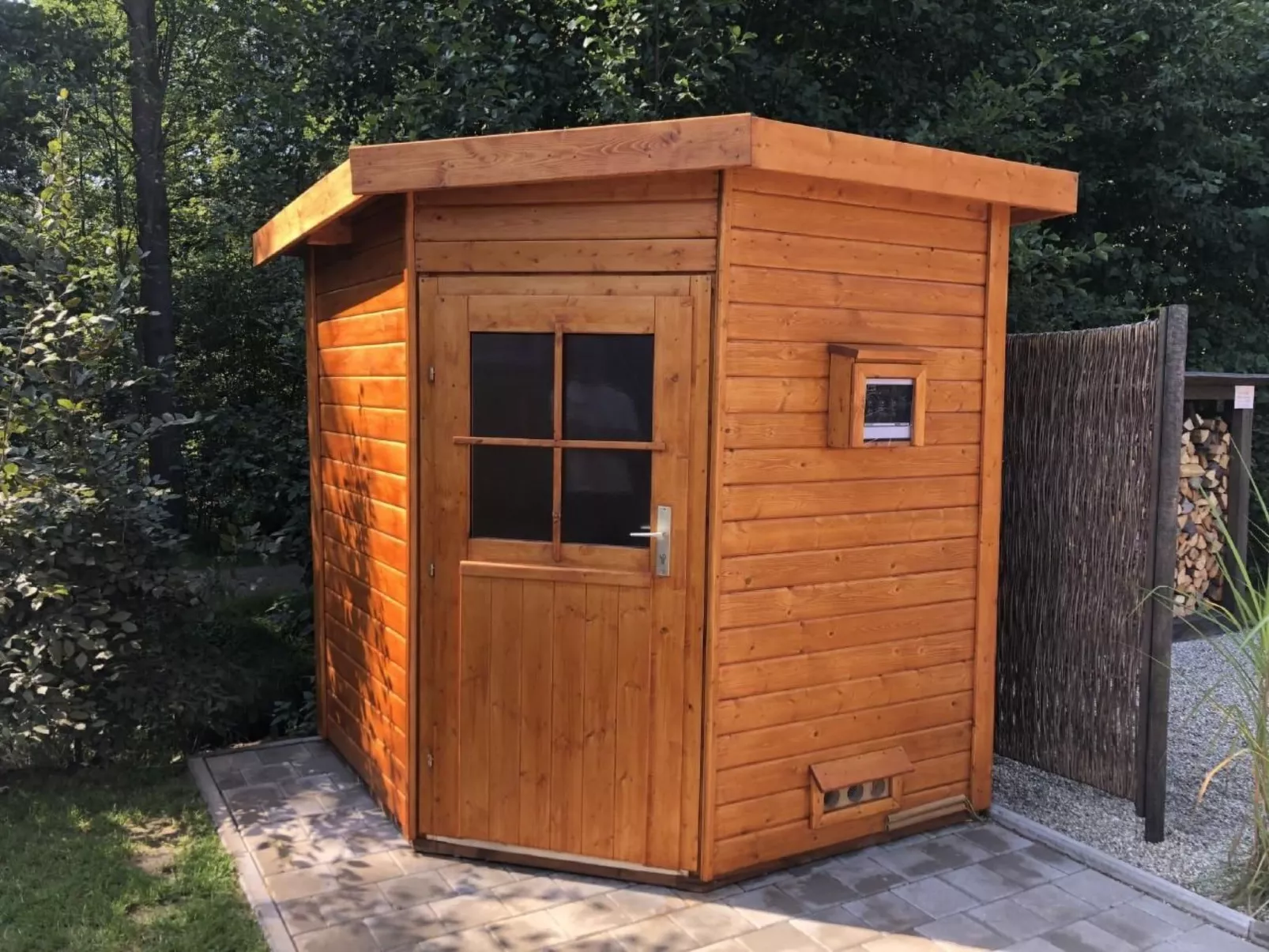 Schönes Ferienhaus in Wackersdorf mit Whirlpool und Terrasse - Image-tags.info