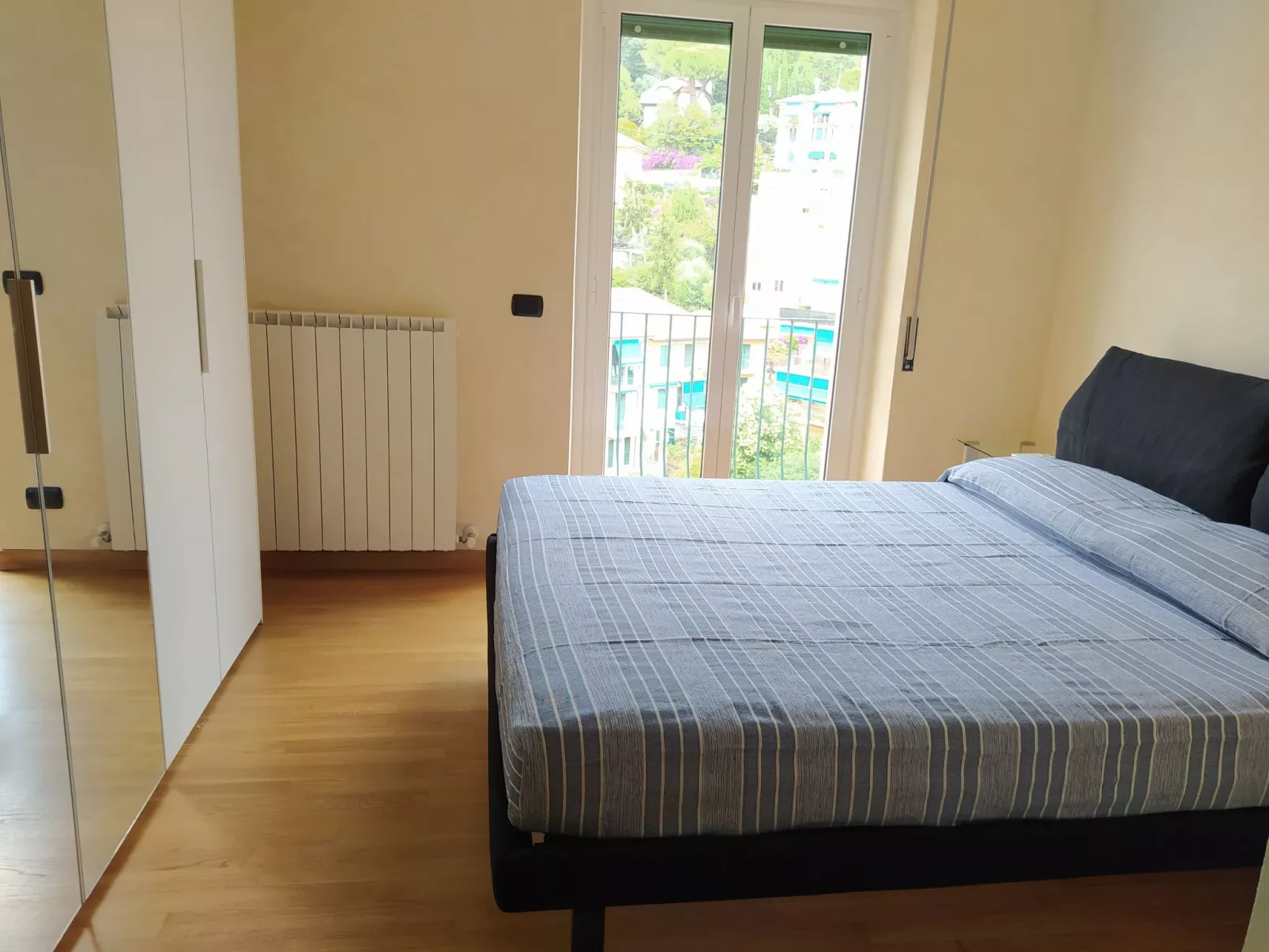 Castelletto al Mare - Image-tags.info