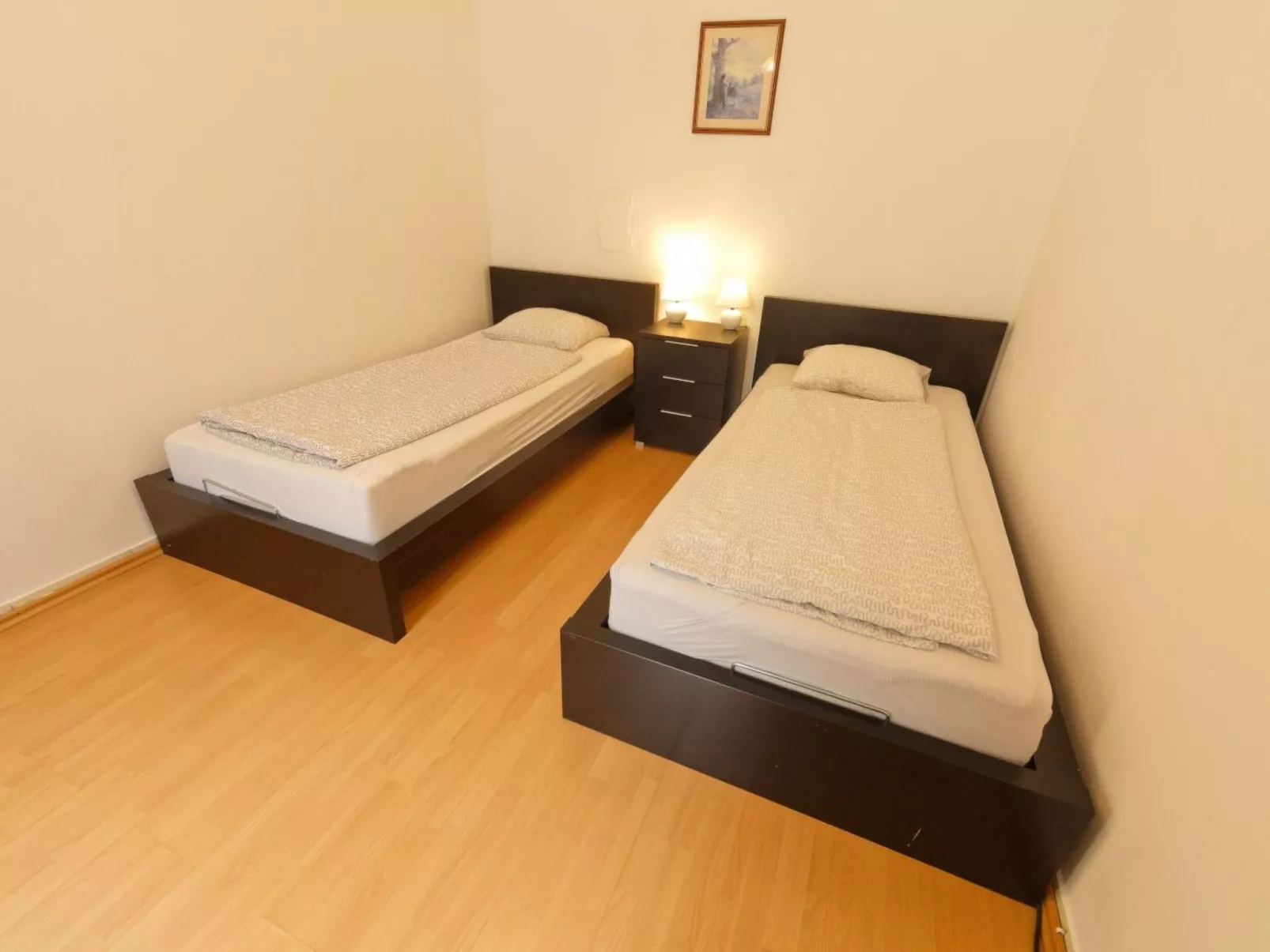 Wohnung in Fünfhaus mit Garten - Image-tags.info