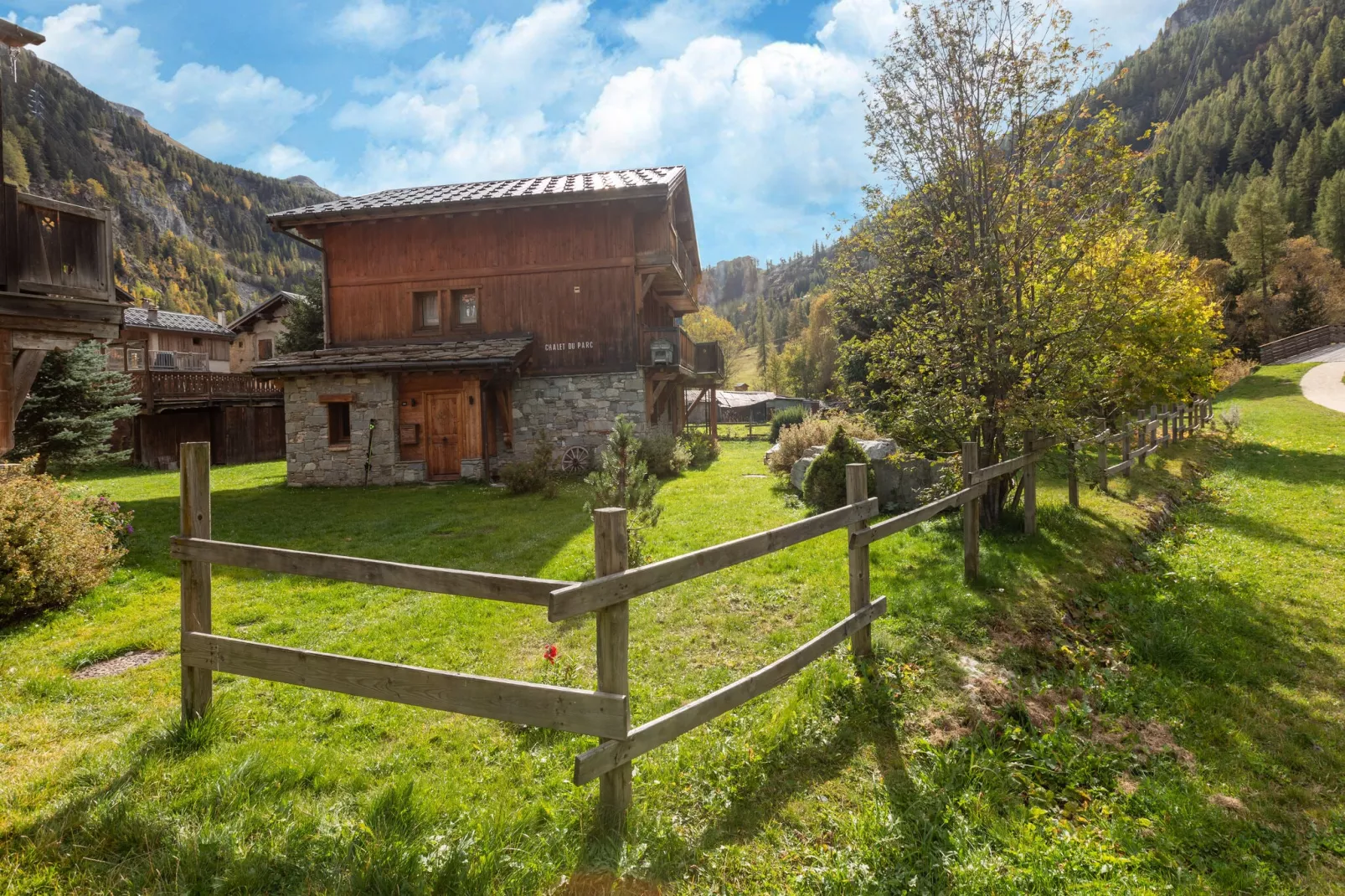 Chalet du Parc-Buitenkant zomer