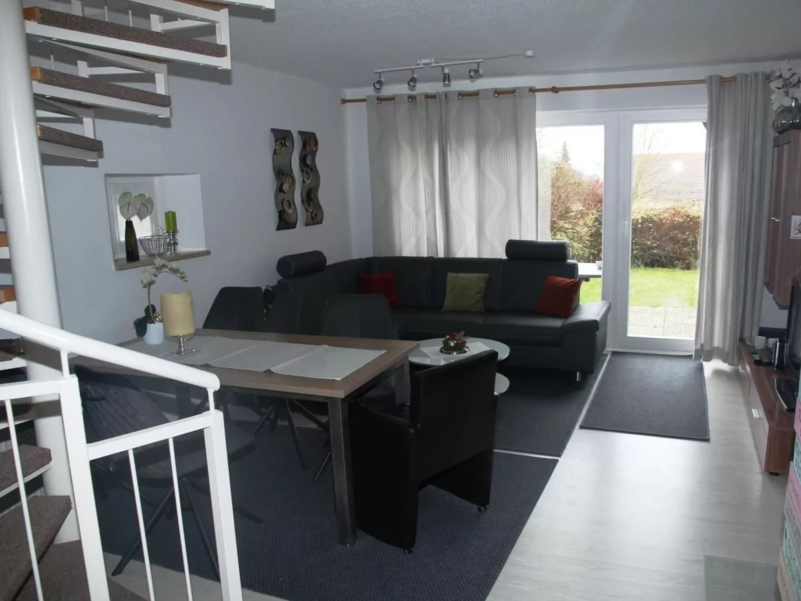 Livi - Image-tags.info