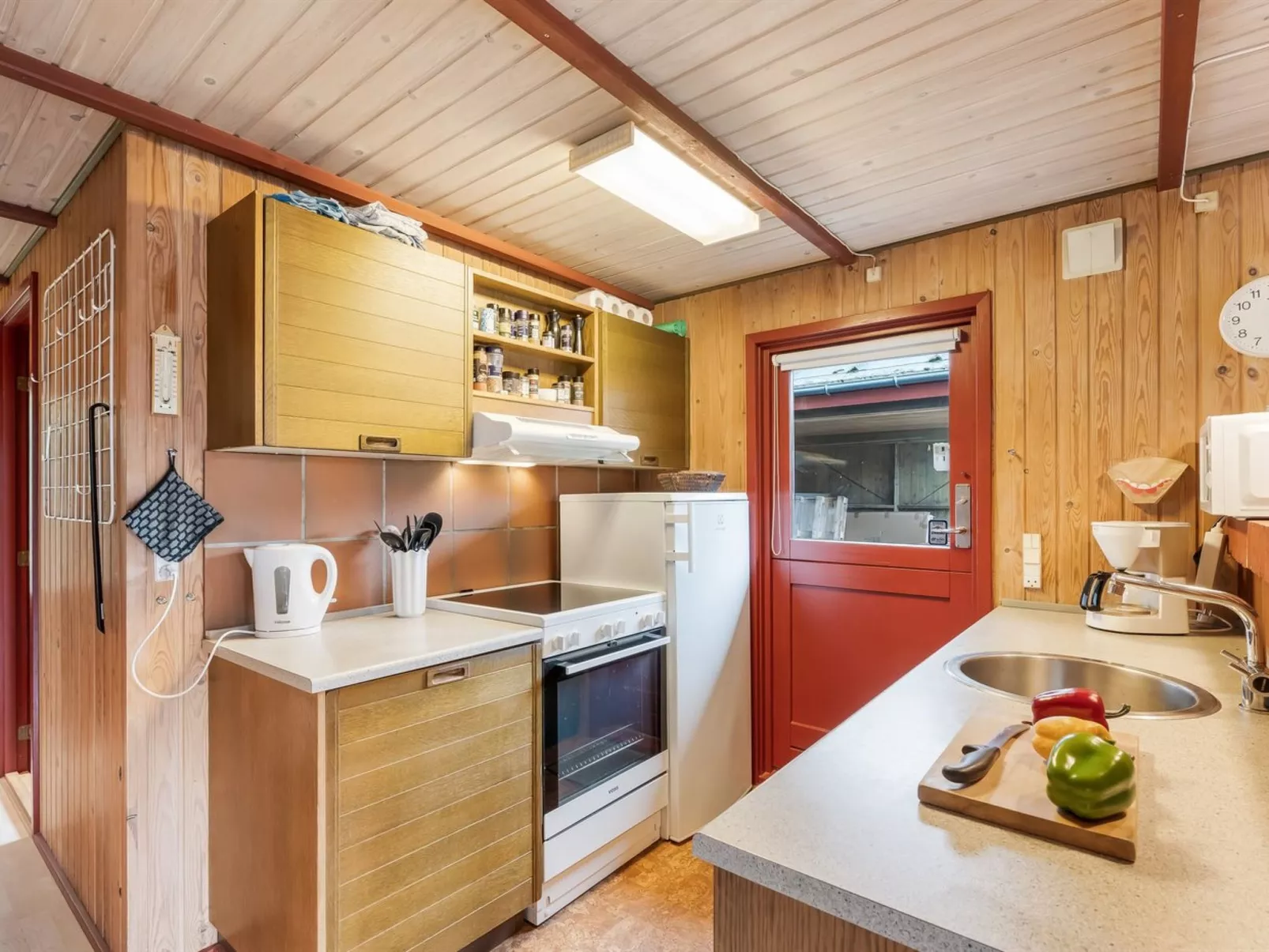 "Samine" - 1.2km from the sea - Binnen