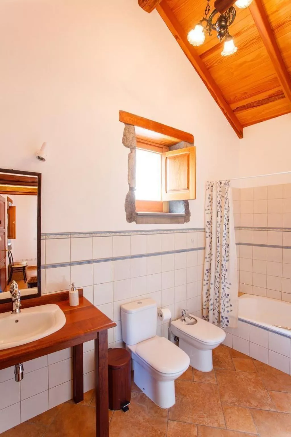 Komfortables Ferienhaus mit privatem Pool und idealer Lage im Naturpark mit Näh - Image-tags.info