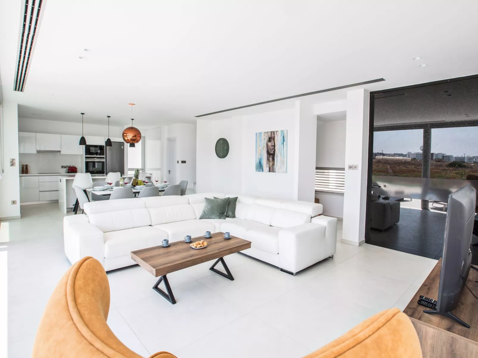 Haus in Pernera mit Bi-Fold Patio - Image-tags.info