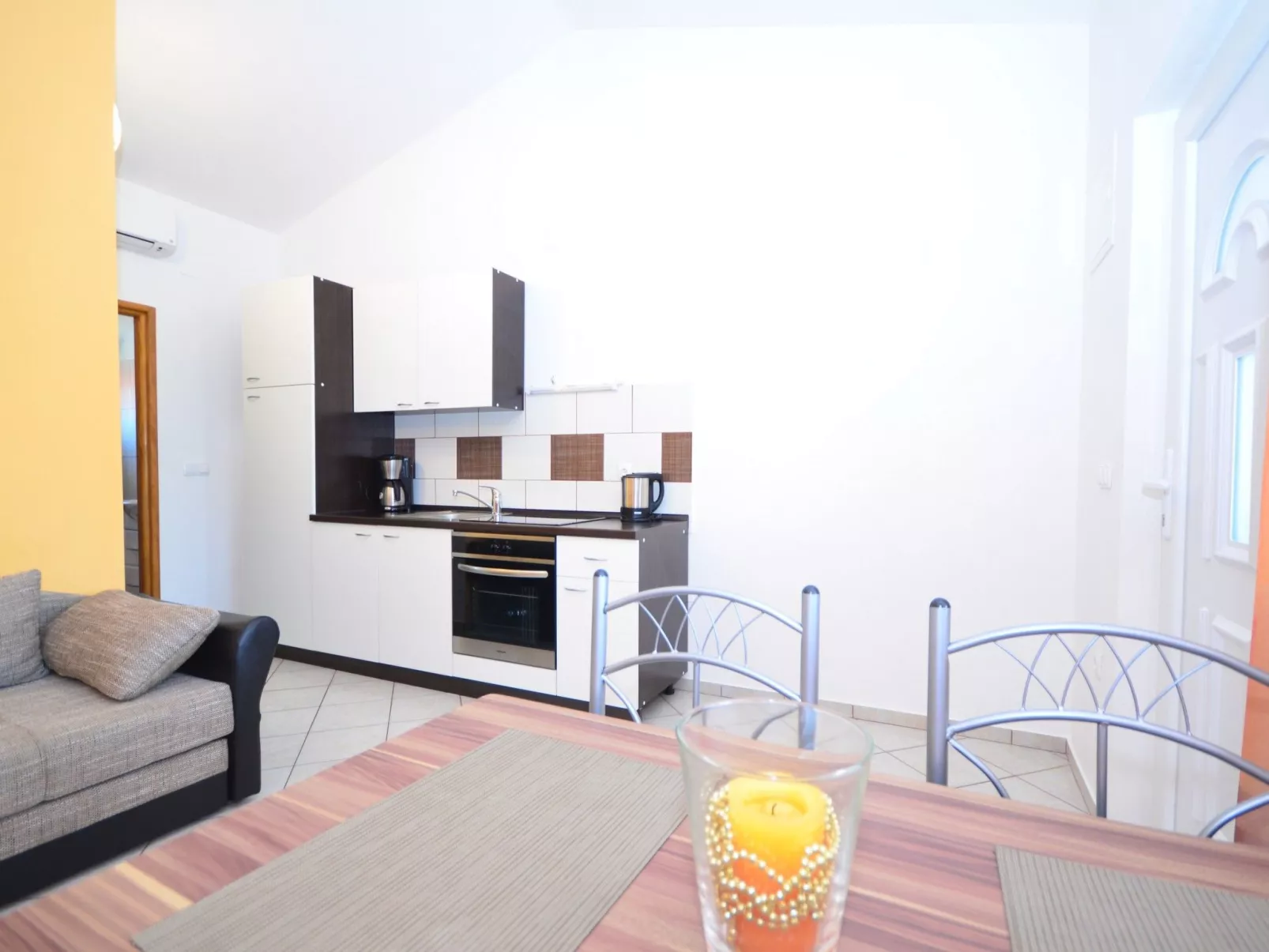 Apartment Brandis 2 - Image-tags.info