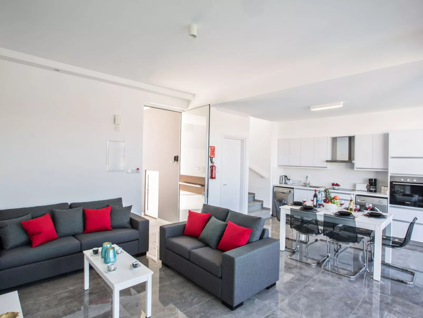 Protaras Olivine Villa mit Pool und einem Dachgarten - Image-tags.info