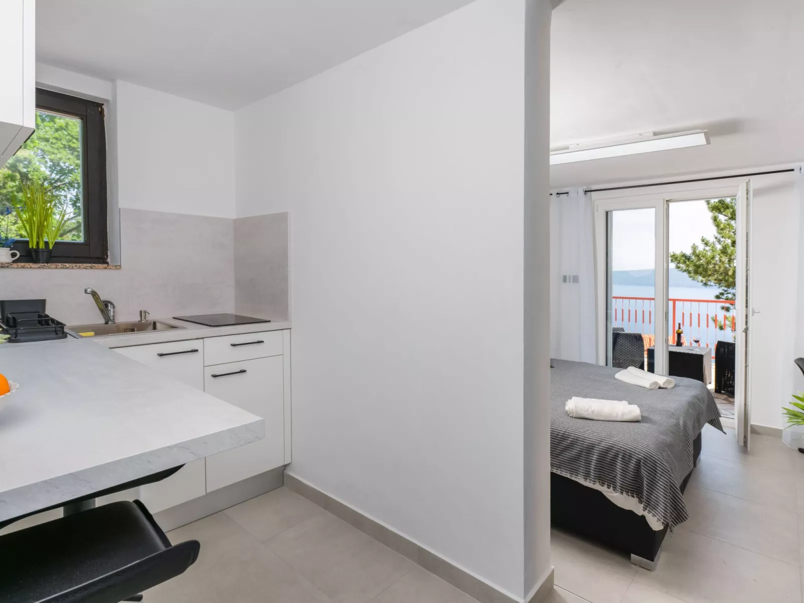 Luxury Seaview Apartment - Image-tags.info