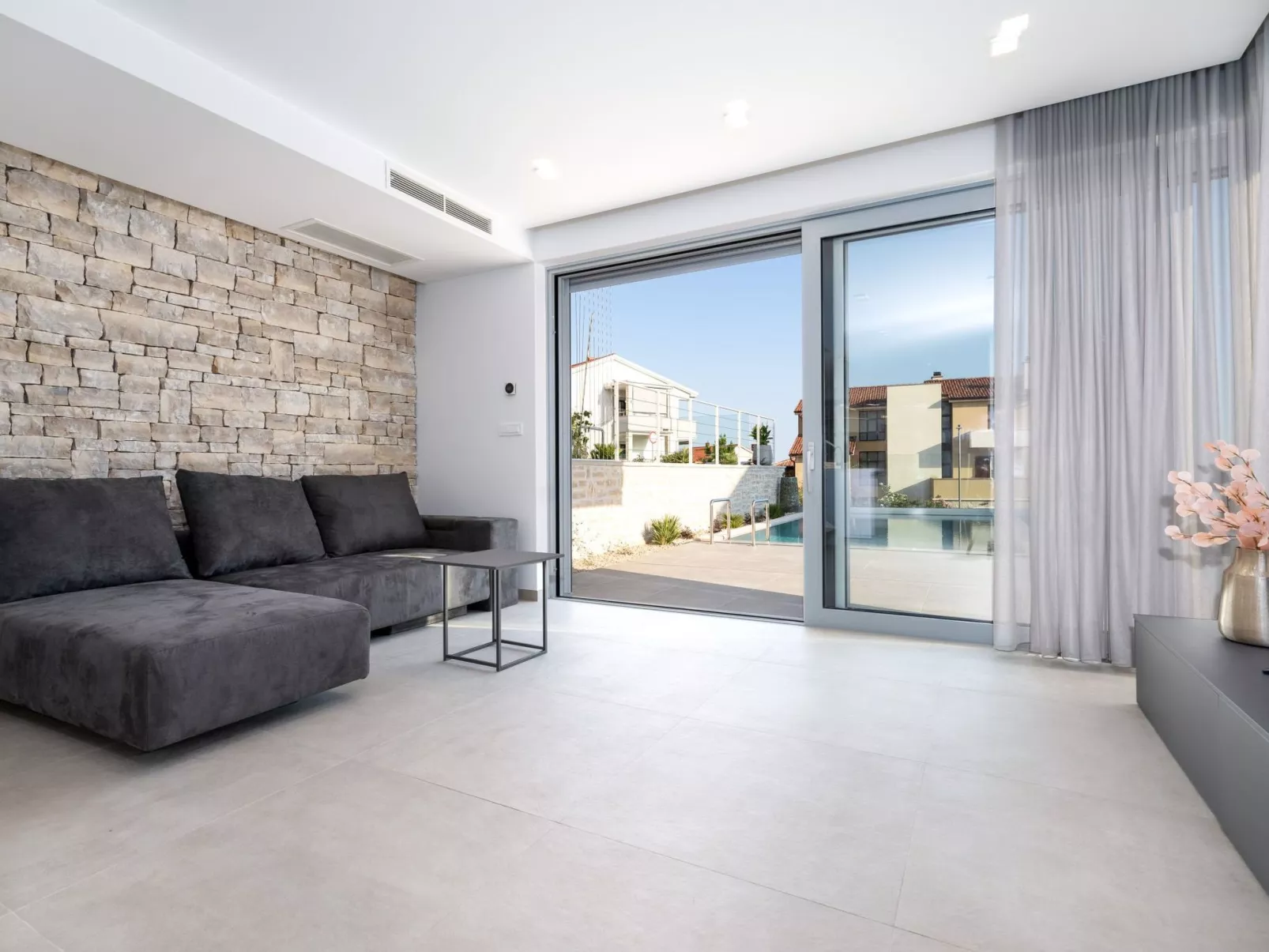 Neue moderne Villa "Smokva 1" mit Pool - Image-tags.info