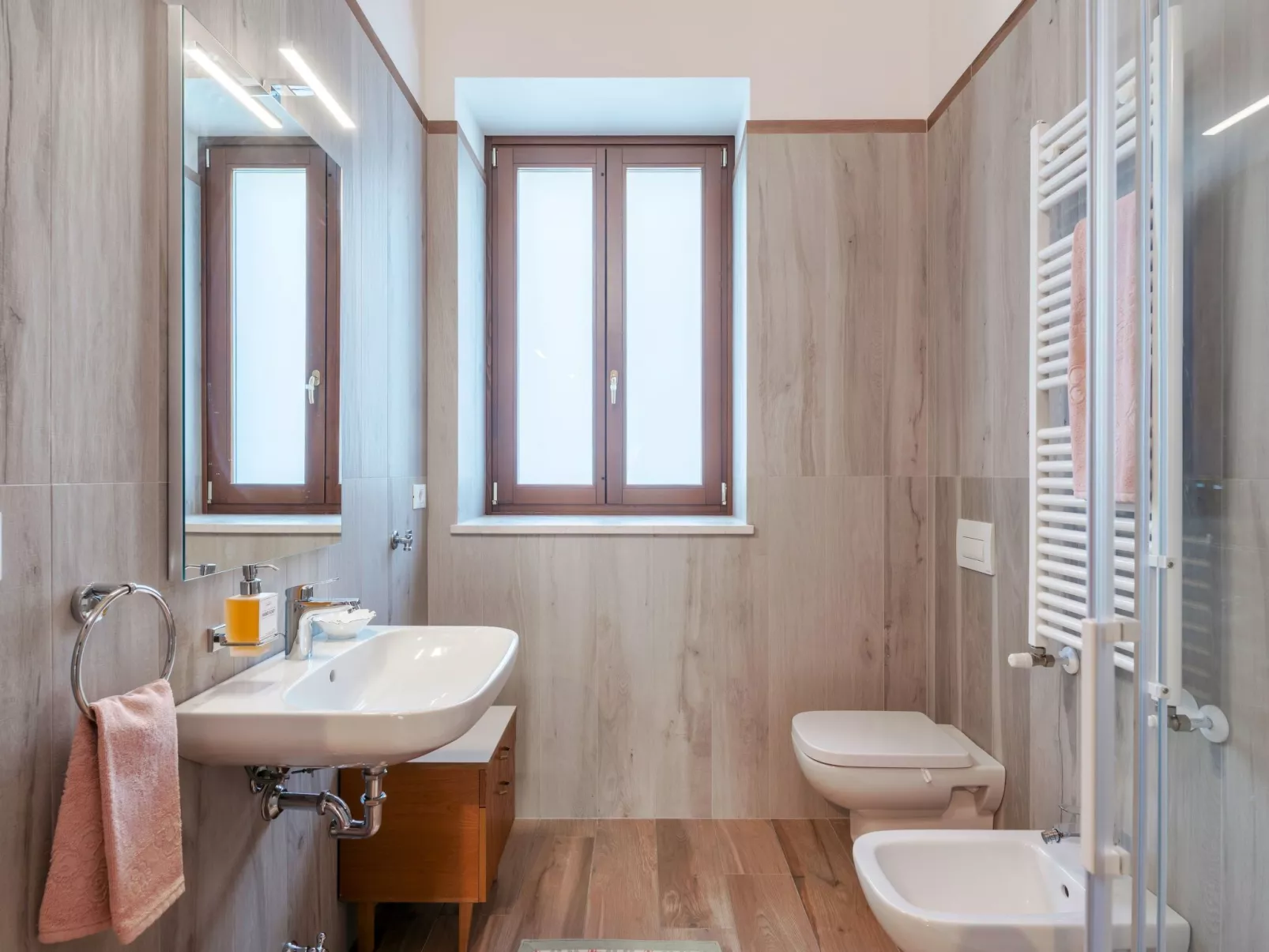 Wohnung mit Einzelbetten und Schlafsofa - Image-tags.info